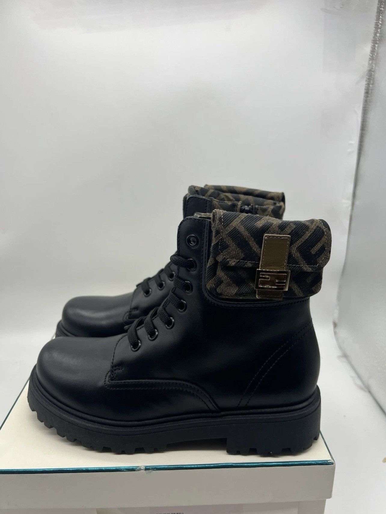 Fendi Brand New Fendi Women's Boots Size 37 RRP $1000 Size US 7 / IT 37 - 2 Thumbnail