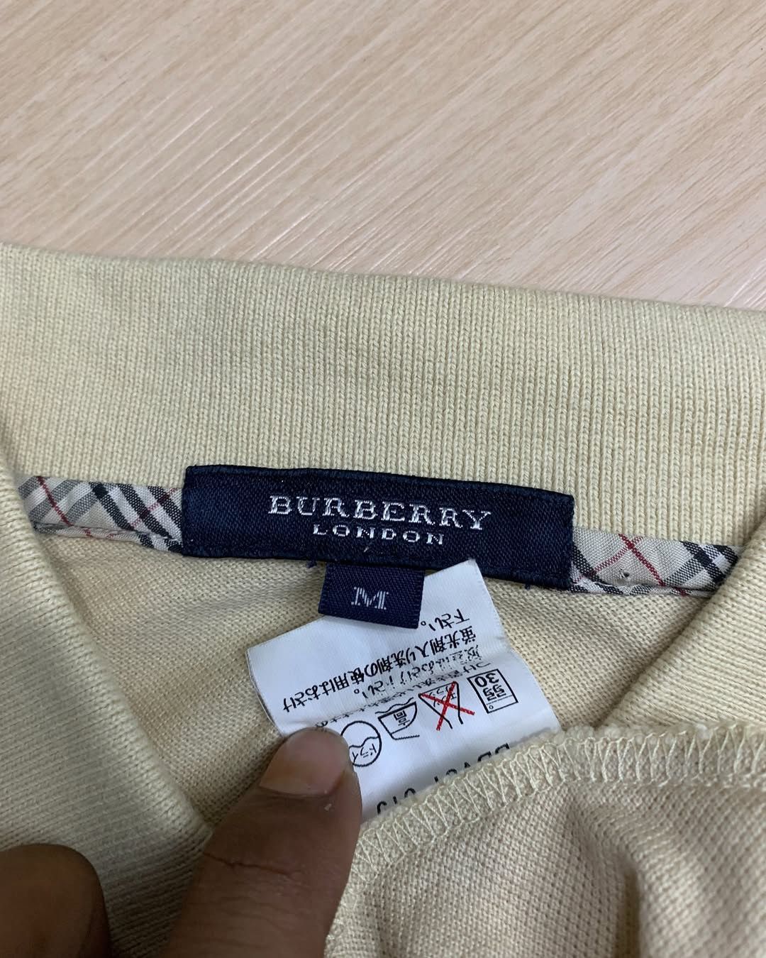 Burberry Burberry London PoloShirt Nova Check Size US M / EU 48-50 / 2 - 4 Thumbnail