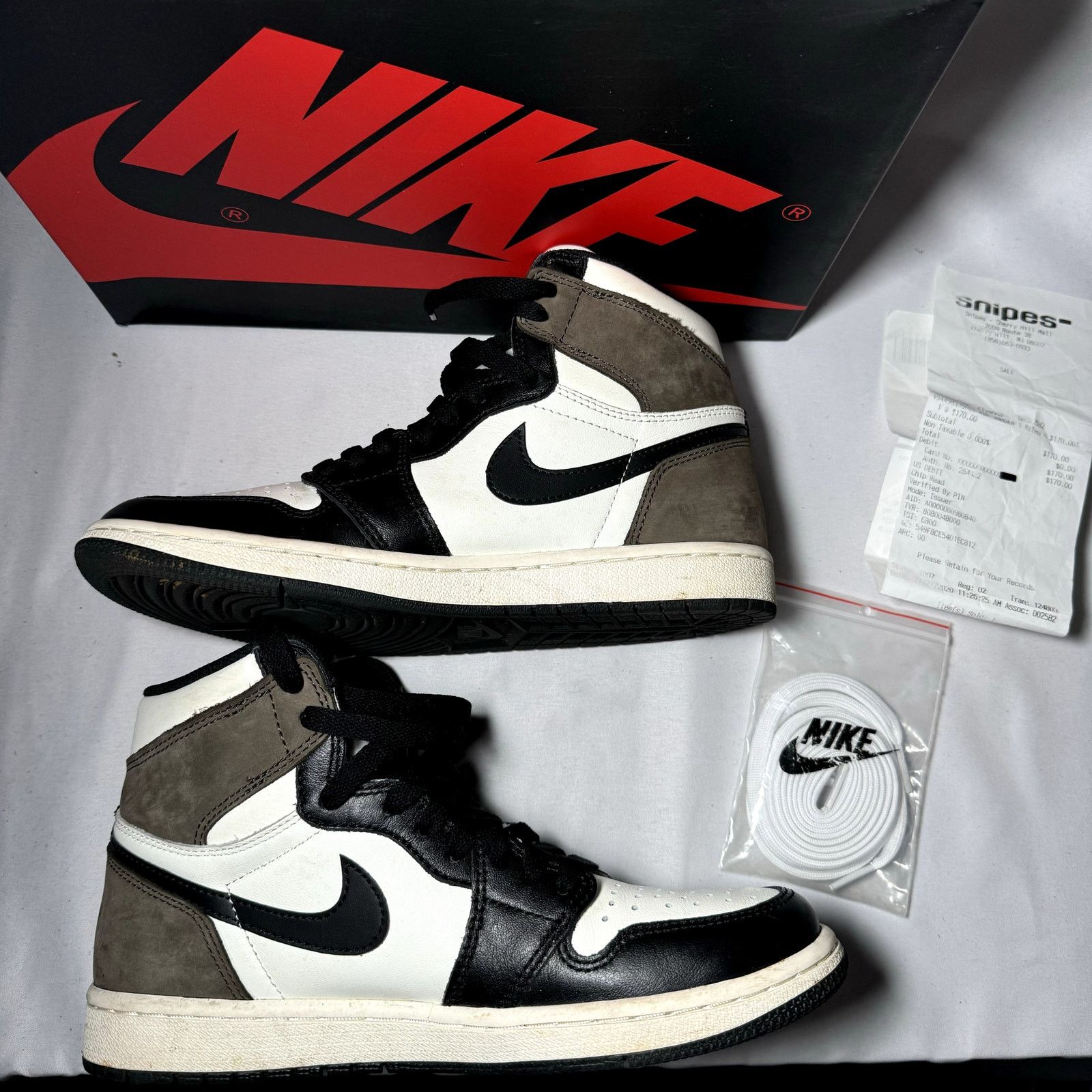 Jordan Brand × Nike Size 7.5 - Air Jordan 1 Retro High OG Dark Mocha Men's Shoes Size US 7.5 / EU 40-41 - 3 Thumbnail