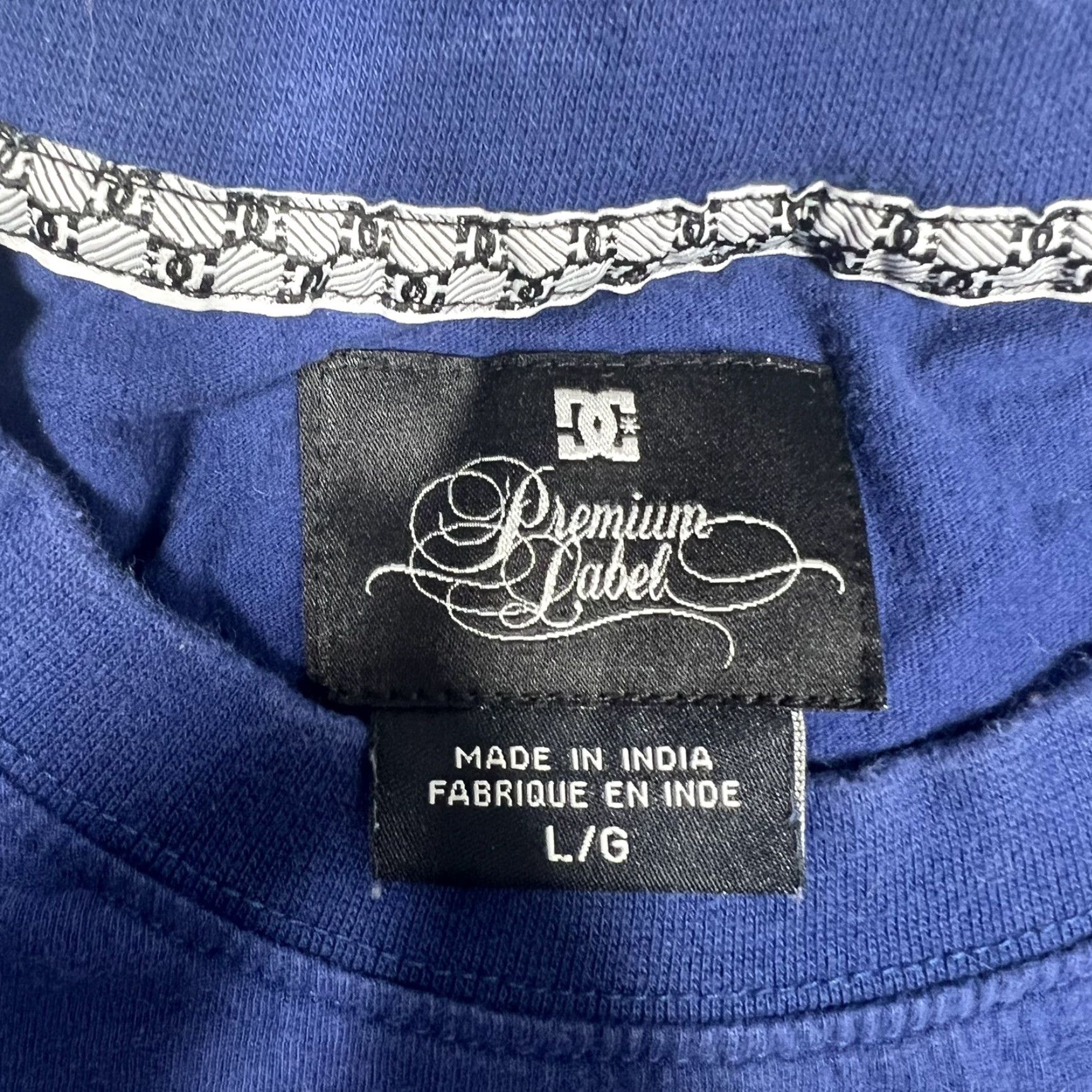 Vintage VINTAGE DC Shoes Premium Label Pocket T-Shirt Navy Embroidered Logo Mens Large L Cotton Blend Short Sleeve Crew Neck All Seasons Size US L / EU 52-54 / 3 - 6 Thumbnail