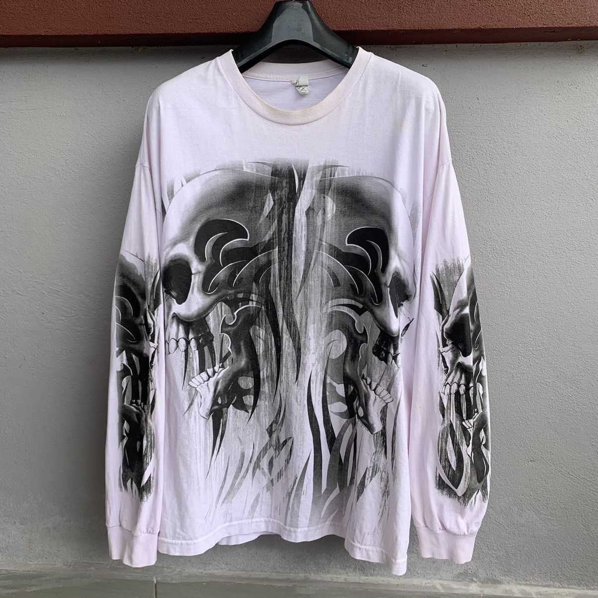 Vintage Vintage Y2K Overprint Ghost Skulls Printed Long Sleeve Tee Size US XXL / EU 58 / 5 - 1 Thumbnail