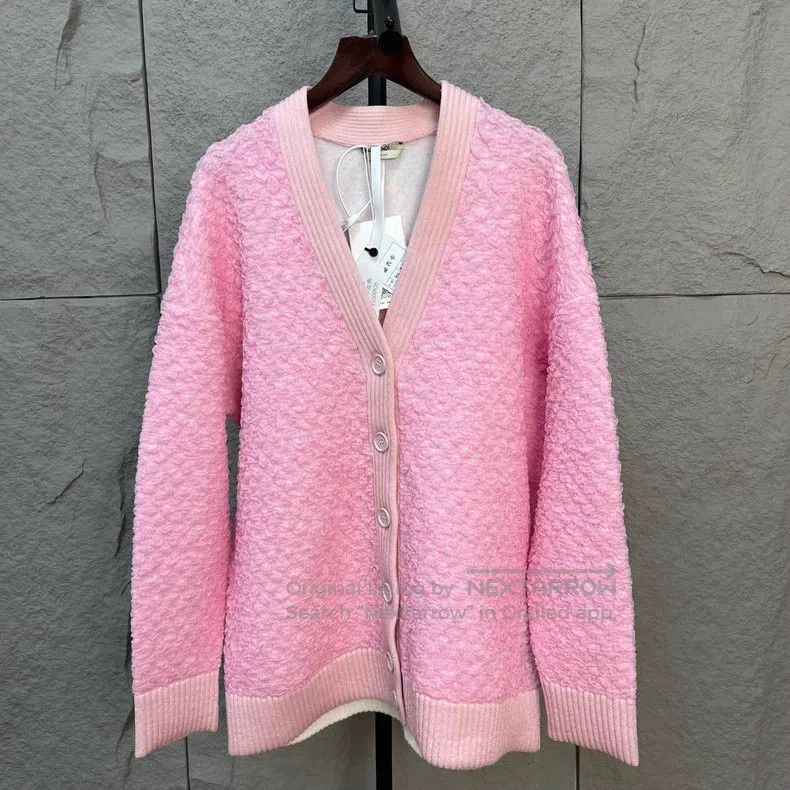Fendi Fendi Pink Embossed Viscose Fibre Cardigan Size S / US 4 / IT 40 - 1 Thumbnail