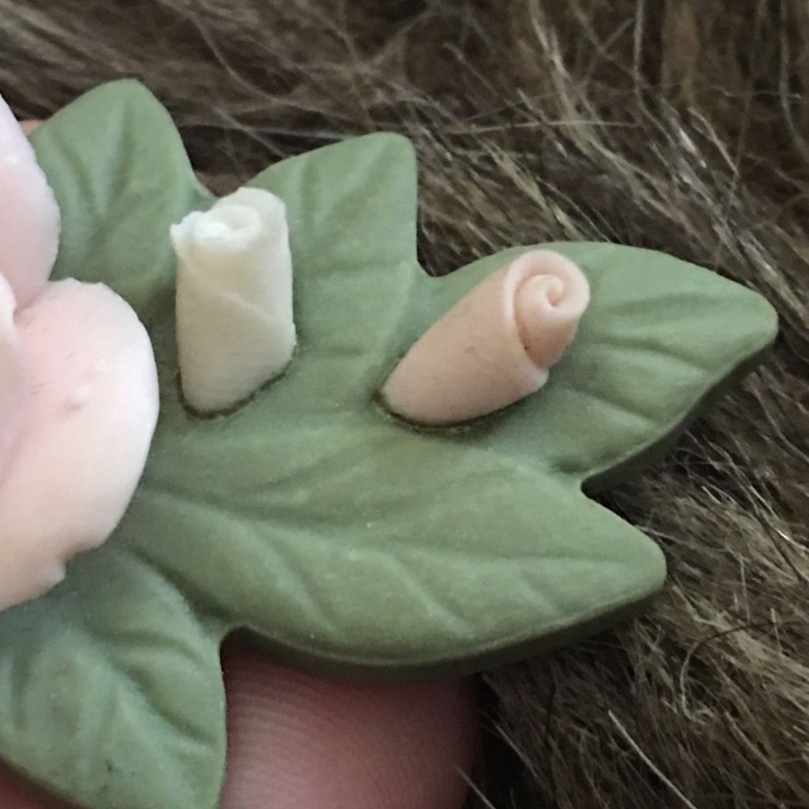 Vintage Vintage 80s ceramic rose brooch collar pin Size ONE SIZE - 4 Thumbnail