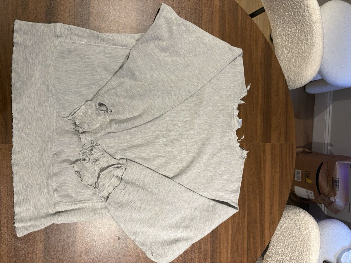 Champion RARE super distressed fox news champion reverse weave size L Size US L / EU 52-54 / 3 - 7 Thumbnail