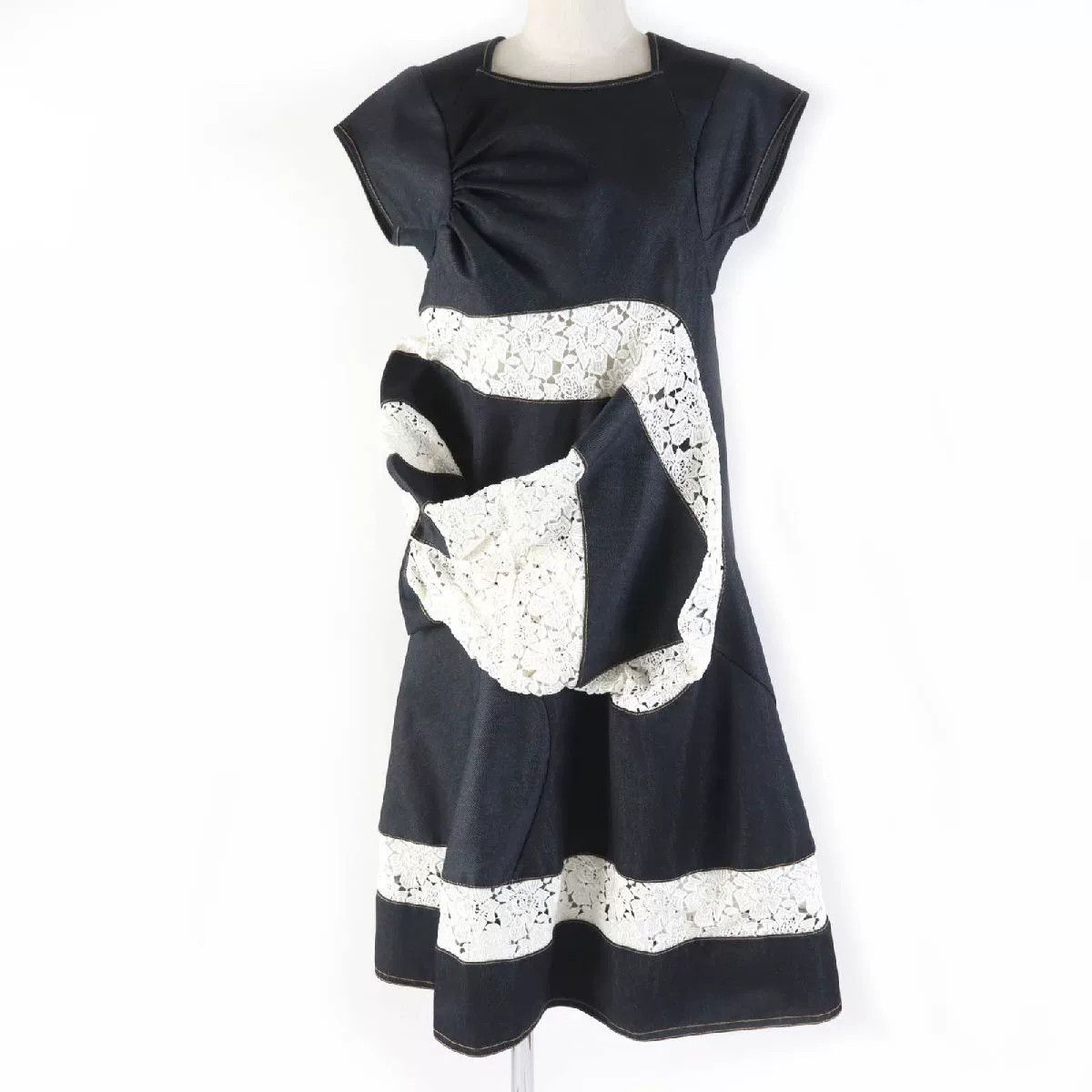 Comme des Garcons deconstructed dress by comme des garçons Size M / US 6-8 / IT 42-44 - 1 Thumbnail