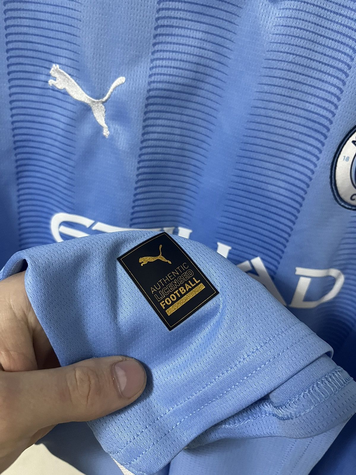 Vintage Puma Manchester City 2023/24 Home Jersey Size US XL / EU 56 / 4 - 5 Thumbnail