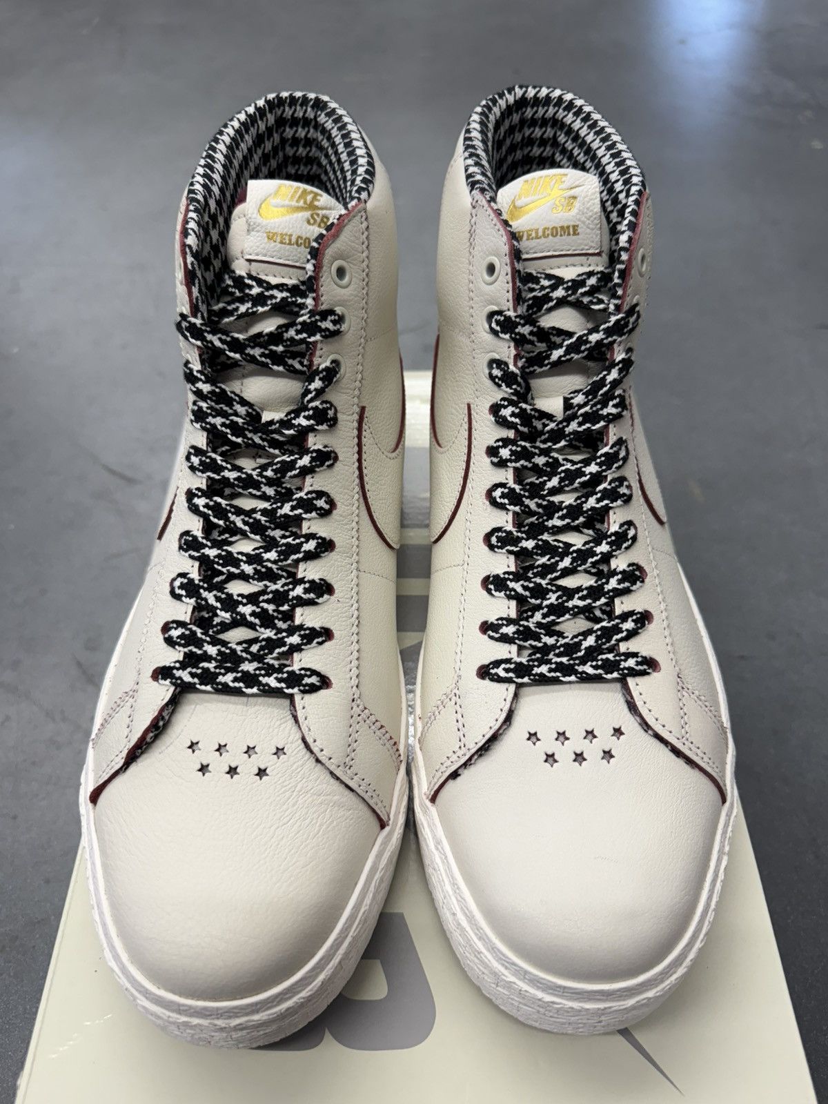 Nike 2024 Nike SB Zoom Blazer Mid QS Welcome Skateboarding Size US 13 / EU 46 - 8 Thumbnail