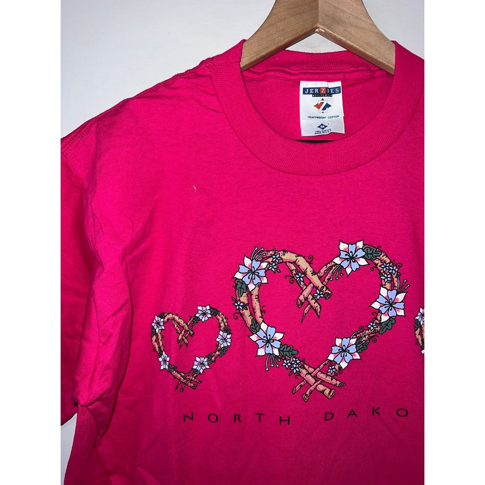 Jerzees Vintage North Dakota Shirt Heart Flower Pink Tee VTG 90s M Size US M / EU 48-50 / 2 - 2 Thumbnail