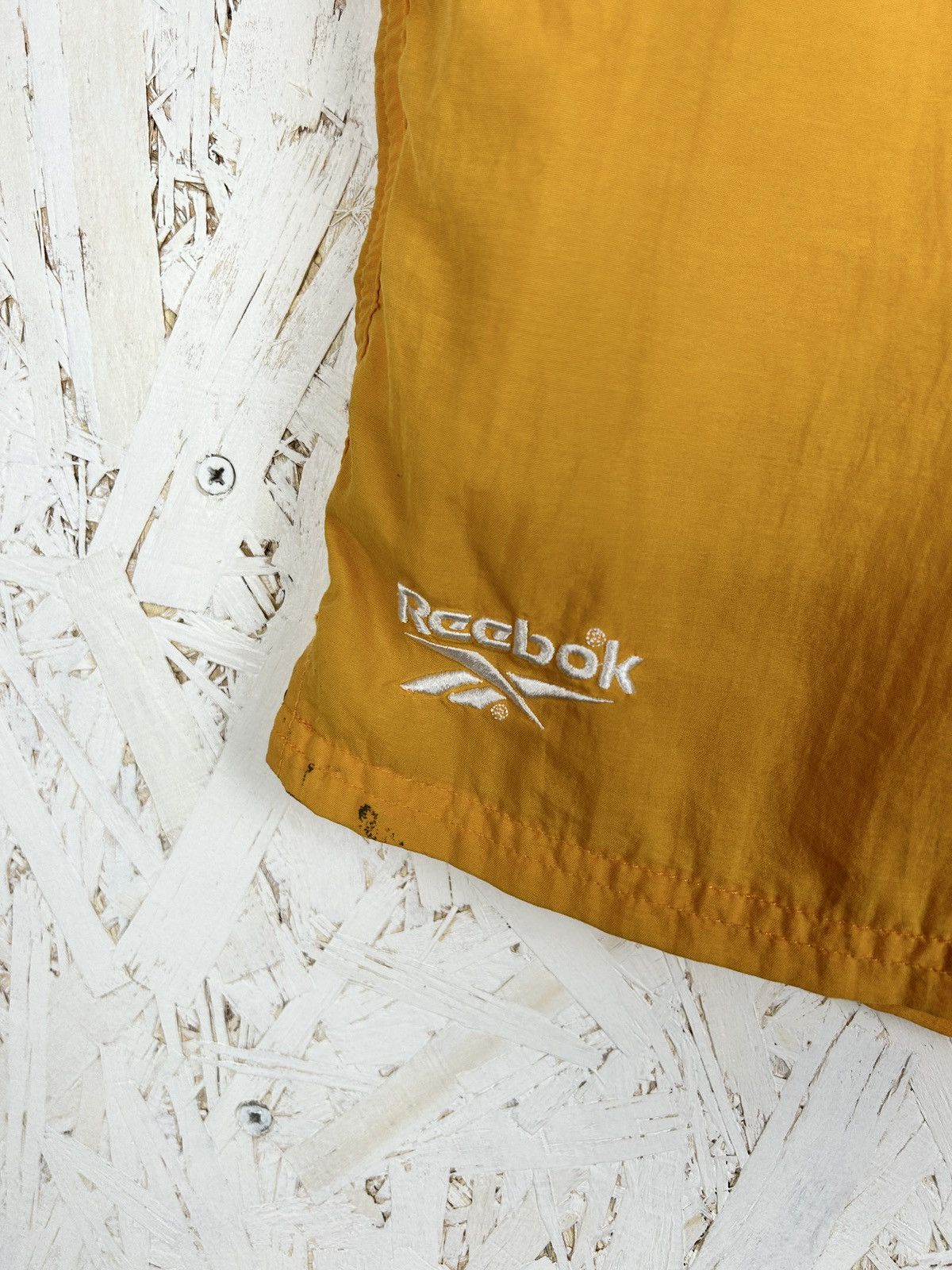 Reebok 90s Reebok IFK Goteborg 1998 Away Kit Soccer Shorts Size US 32 / EU 48 - 2 Thumbnail