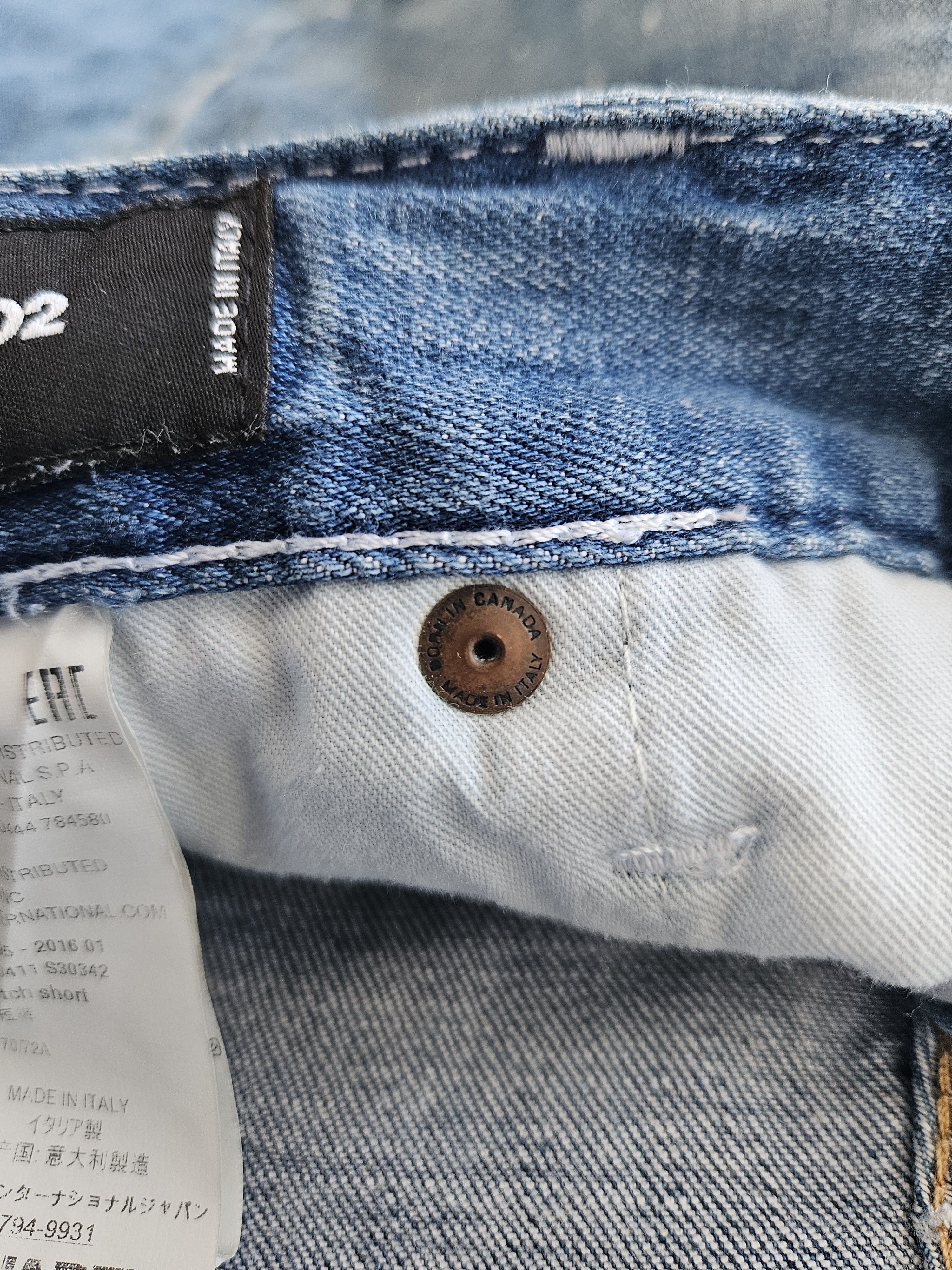 Dsquared2 Dsquared2 square crotch short distressed denim Size US 32 / EU 48 - 14 Thumbnail