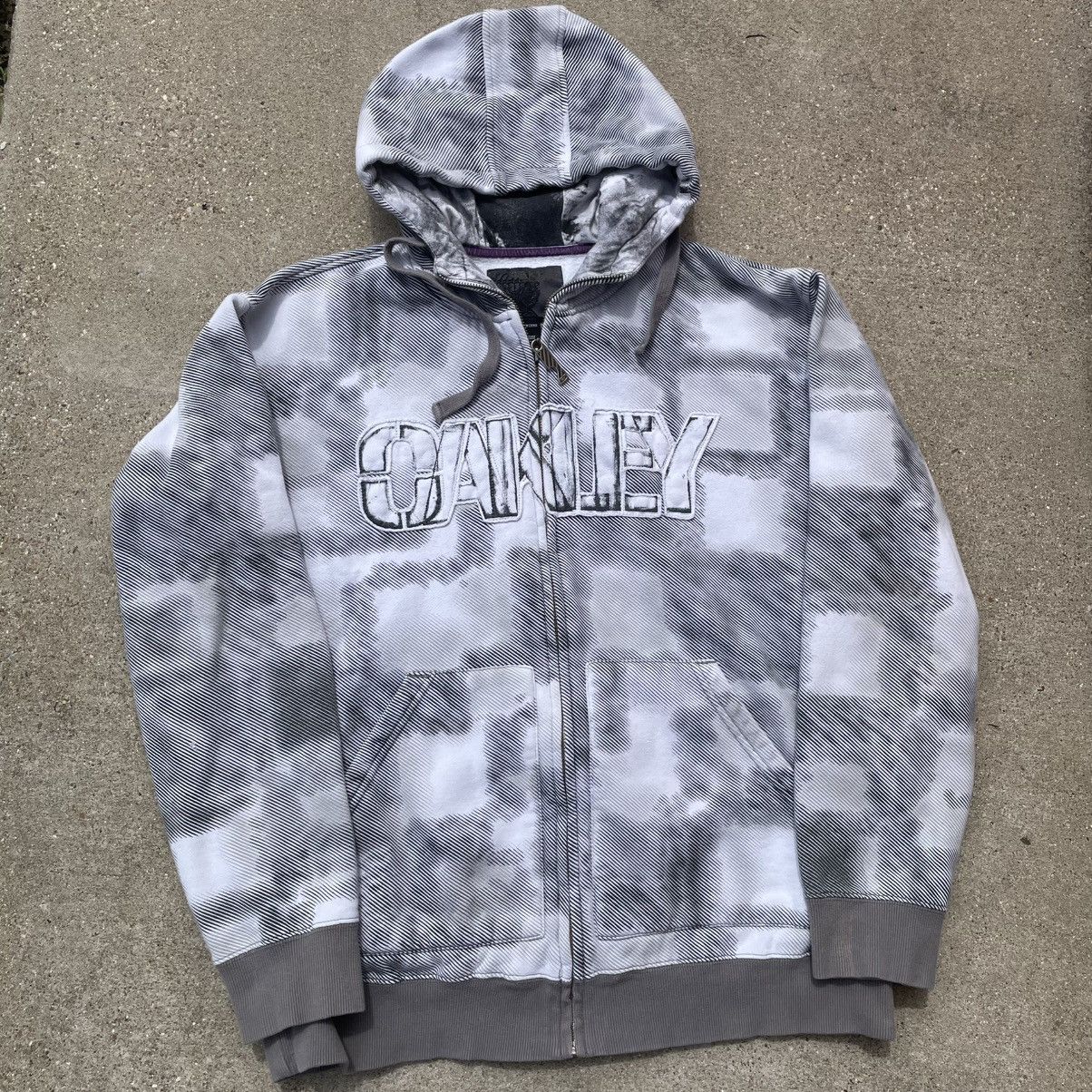 Oakley Vintage Y2K Oakley Box Camo Zip Up Hoodie L Size US L / EU 52-54 / 3 - 2 Thumbnail