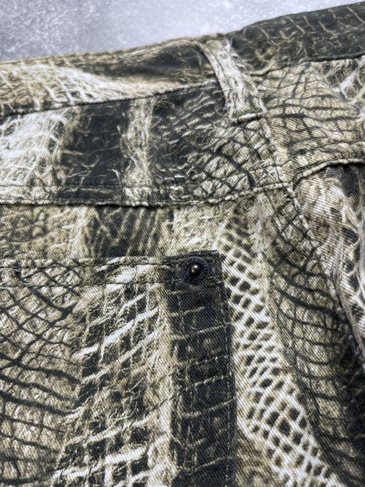 Dolce & Gabbana RARE Vintage D&G Dolce & Gabbana Snake Print Pants Y2K 00s Size 28" / US 6 / IT 42 - 4 Thumbnail