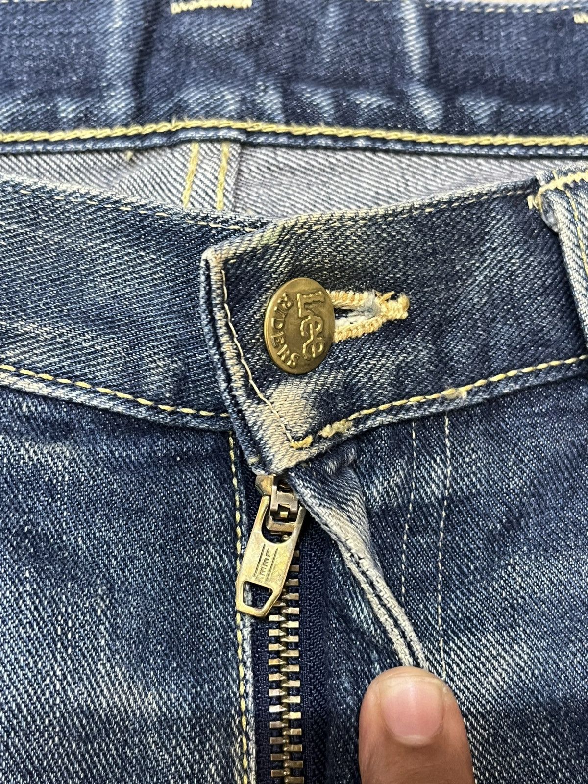 Lee × POST ARCHIVE FACTION (PAF) Vintage Lee Riders Flare Faded Distressed Denim Size US 32 / EU 48 - 9 Thumbnail