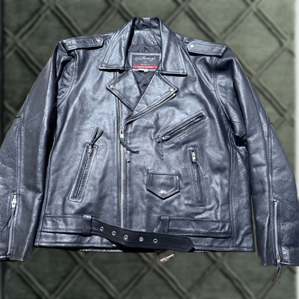 Vintage VINTAGE Bonus Italian Fashion Black Leather Biker Jacket with Zipper Pockets Men's Size 50 Size US M / EU 48-50 / 2 - 1 Thumbnail