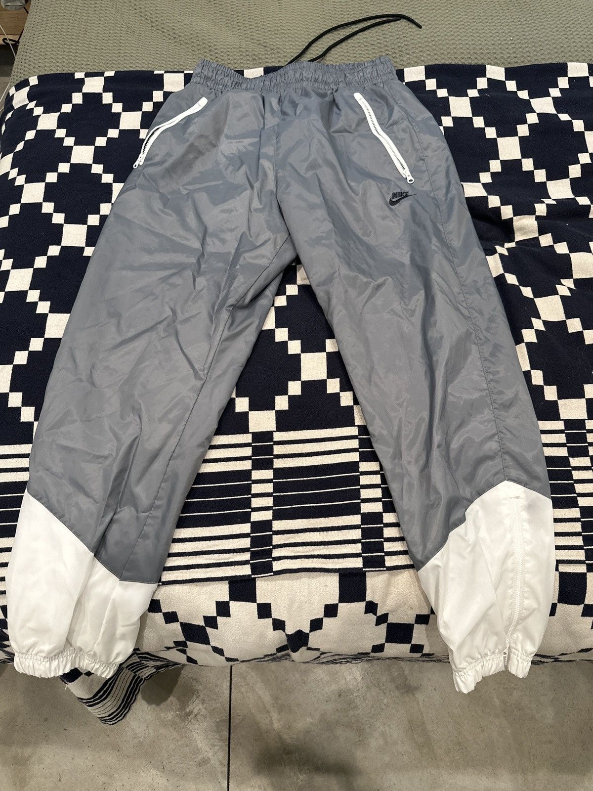Nike Nike Windbreaker Pants – Size M – Worn Once Size US 32 / EU 48 - 1 Thumbnail