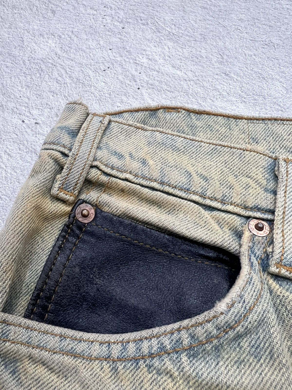 Number (N)ine 2000s Levis 505 Leather Mudwash Baggy Jeans y2k Lgb Ifsix Size US 32 / EU 48 - 7 Thumbnail