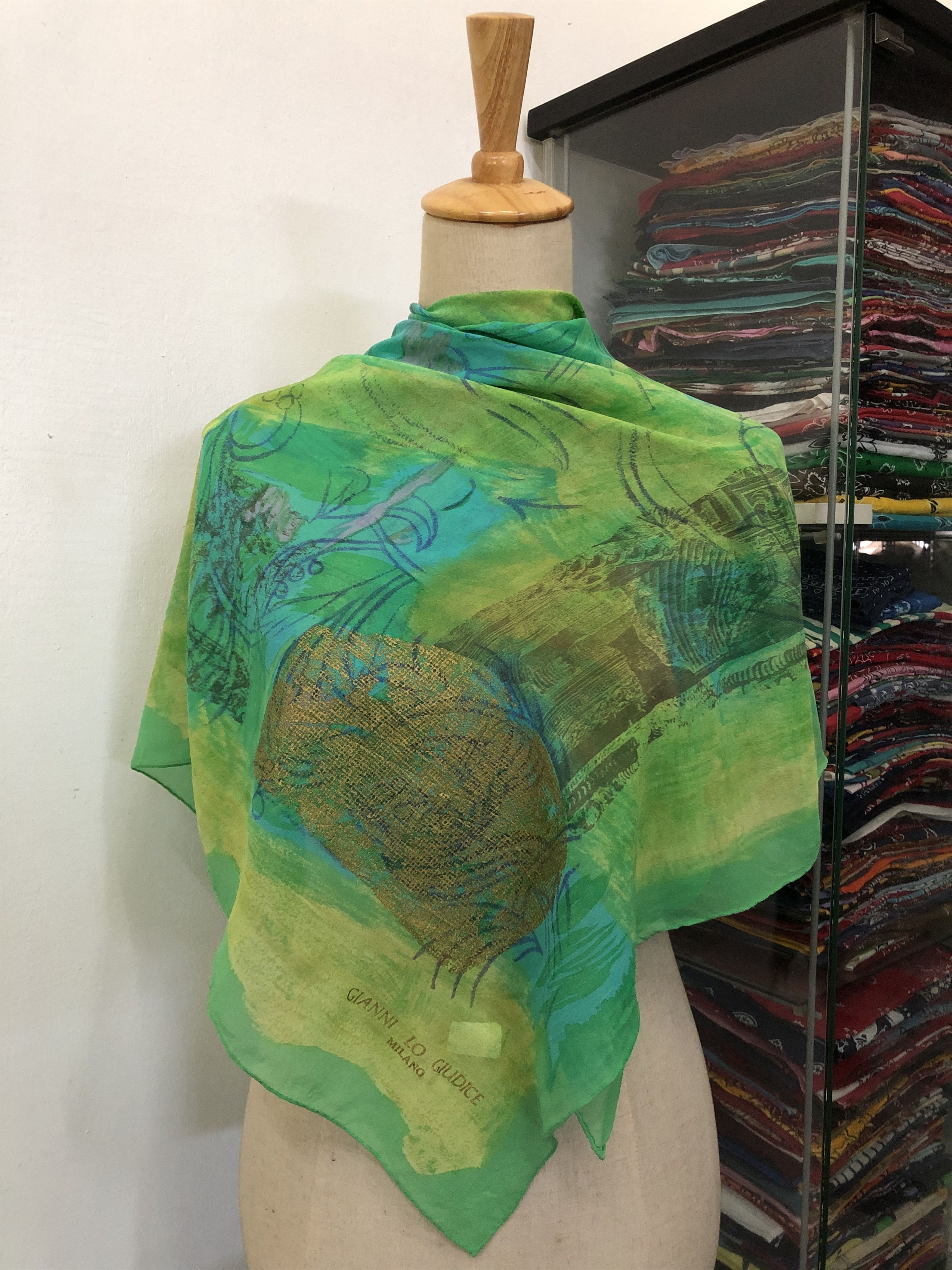 Vintage Vintage Gianni Lo Giudice Silk Scarf Size ONE SIZE - 1 Thumbnail