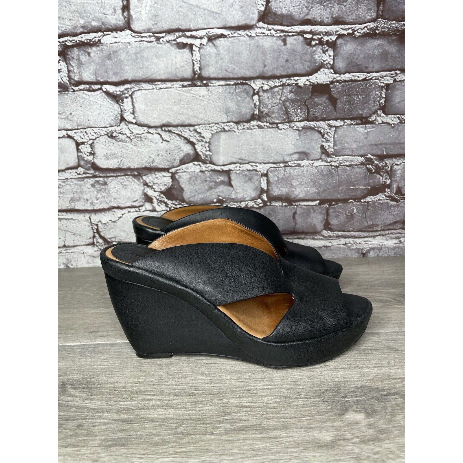 Other L'Amour Des Pieds Black Leather Strappy Wedge Open Toe Sanda Size US 7 / IT 37 - 18 Thumbnail