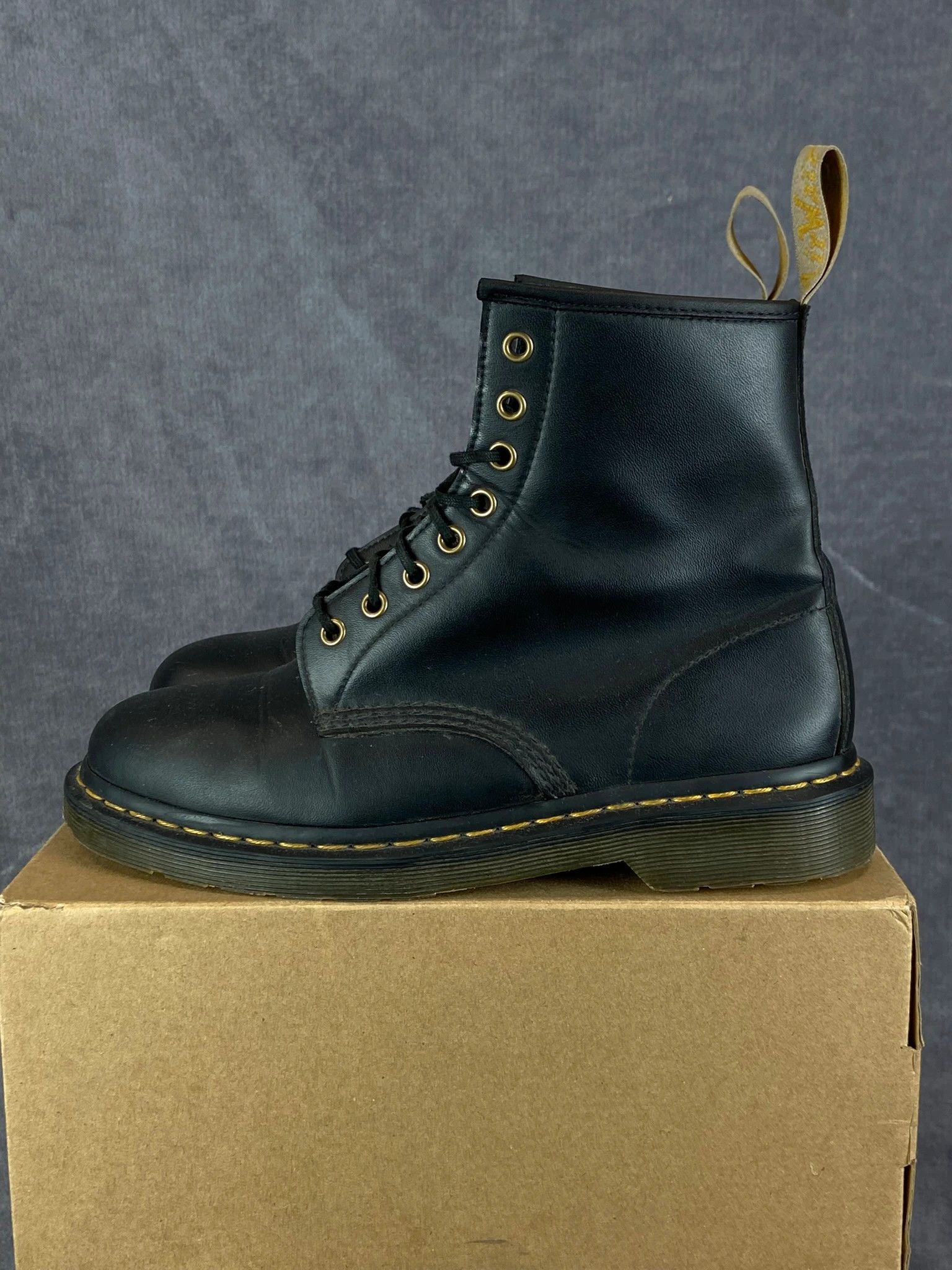 Dr. Martens Dr. Martens Black Leather Winter Boots EU 42 Size US 9 / EU 42 - 2 Thumbnail