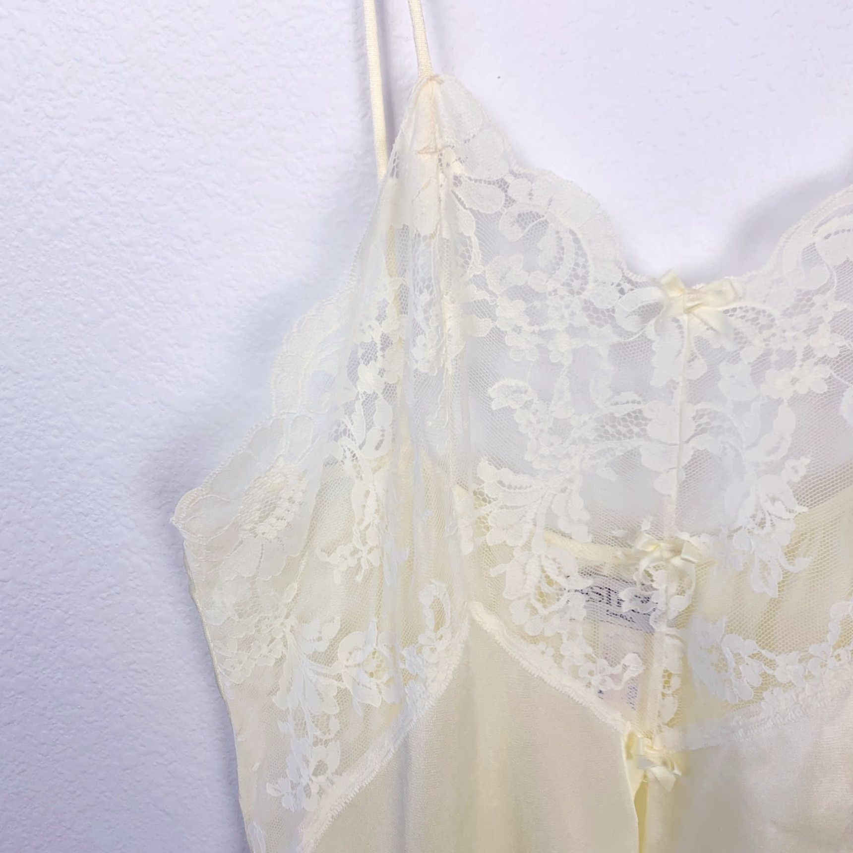 Vintage VINTAGE Bestform Lingerie One Piece Lace Yellow Nightie Shirt Tank Top Small S Nylon 1990s Womens Size S / US 4 / IT 40 - 2 Thumbnail