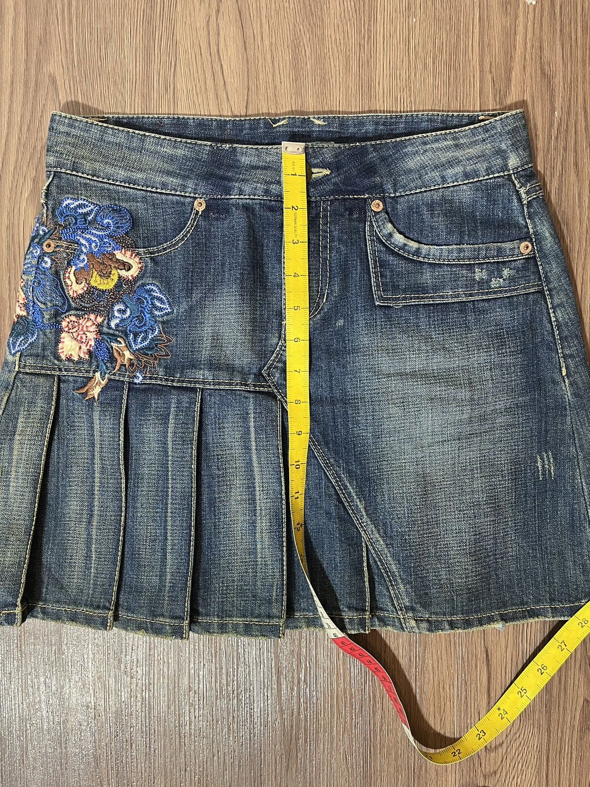 Beauty Beast × Jimi Hendrix Basic House Y2K Hendrix Woodstock Emboirdery Mini Skirt Size 30" / US 8 / IT 44 - 10 Thumbnail