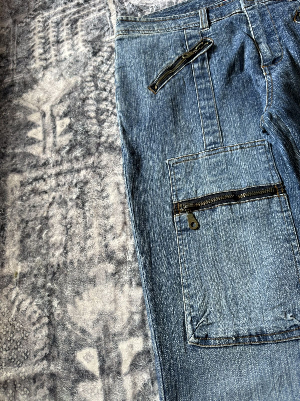 Japanese Brand × Le Grande Bleu (L.G.B.) Goddess Utility Patch Pocket Cargo Flared Jeans Size US 32 / EU 48 - 6 Thumbnail