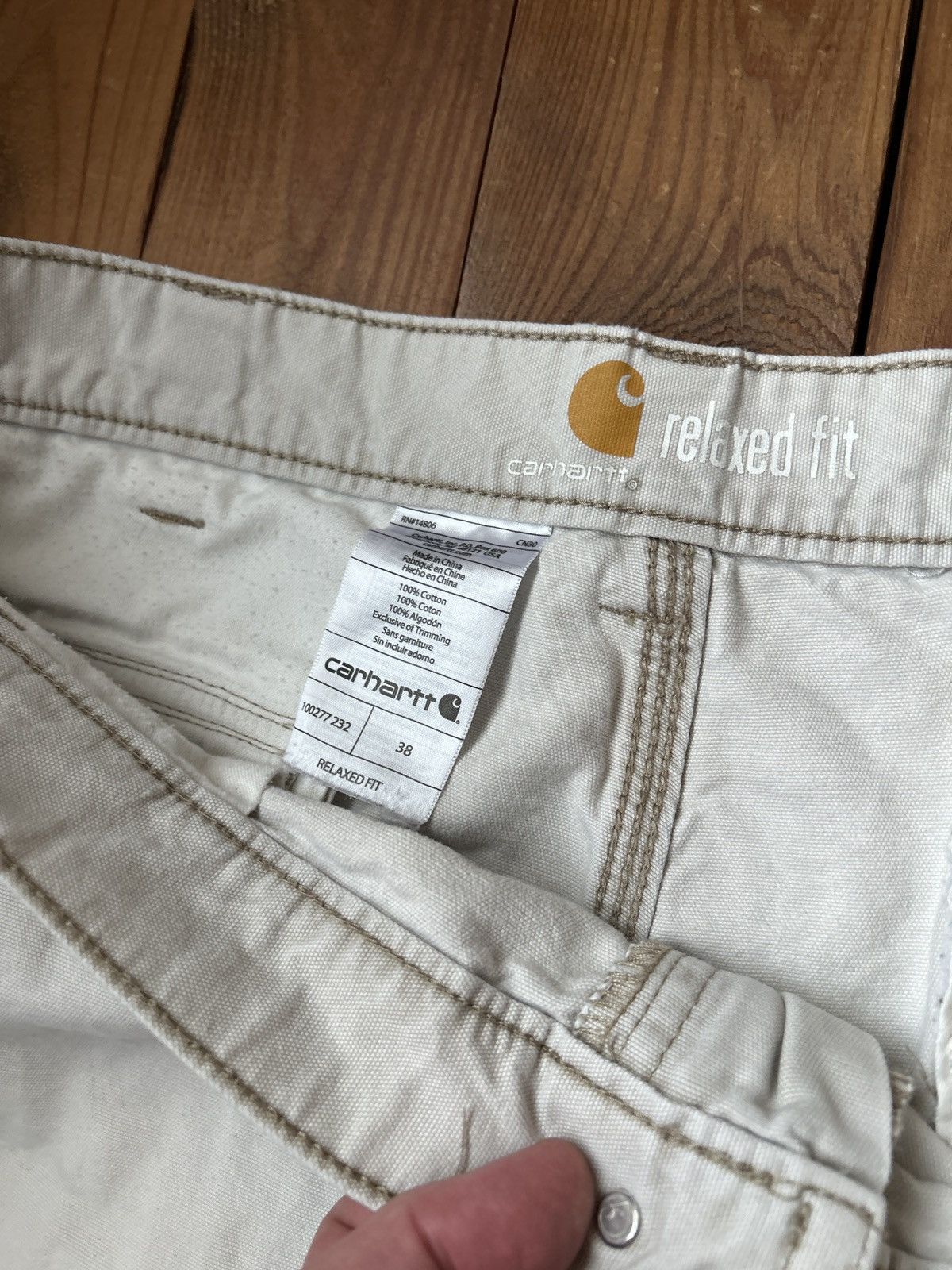 Carhartt Vintage Y2K Carhartt White Tan Cargo Shorts Size US 36 / EU 52 - 3 Thumbnail