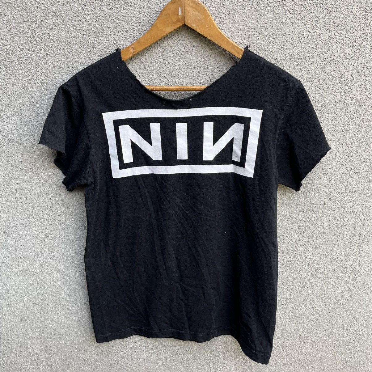 Band Tees Vintage NINE INCH NAILS band tee distressed Size US S / EU 44-46 / 1 - 3 Thumbnail
