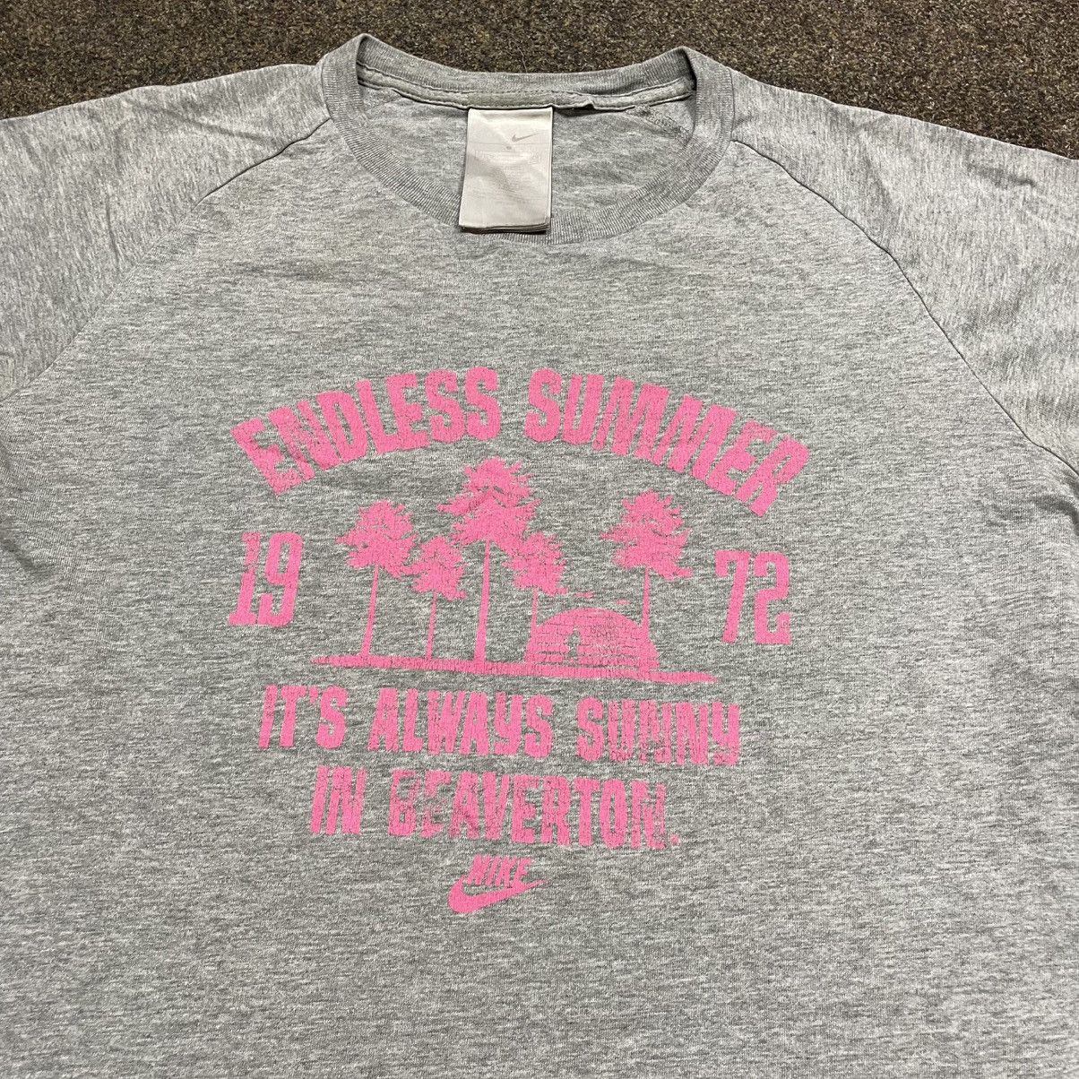 Vintage Vintage Y2K Graphic Tee Pink Print Faded Grey Single Stitch Size US M / EU 48-50 / 2 - 3 Thumbnail