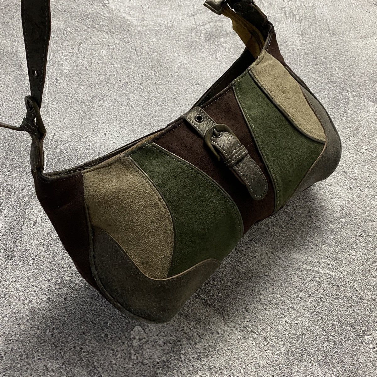 Japanese Brand 2000s Earth Tone Suede Patchwork Shoulder Bag Size ONE SIZE - 3 Thumbnail