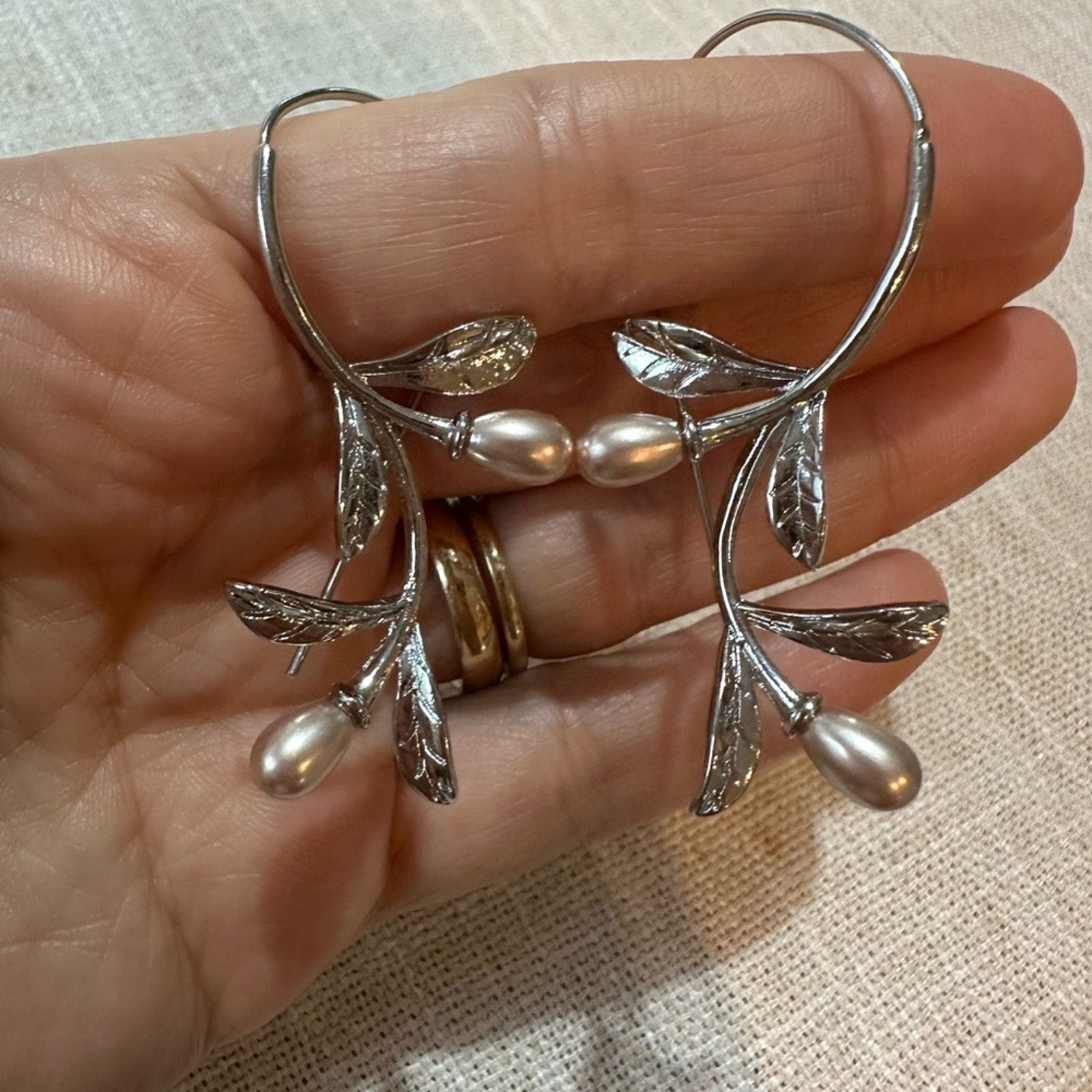 Other Delicate flower Leaf Earrings Size ONE SIZE - 3 Thumbnail