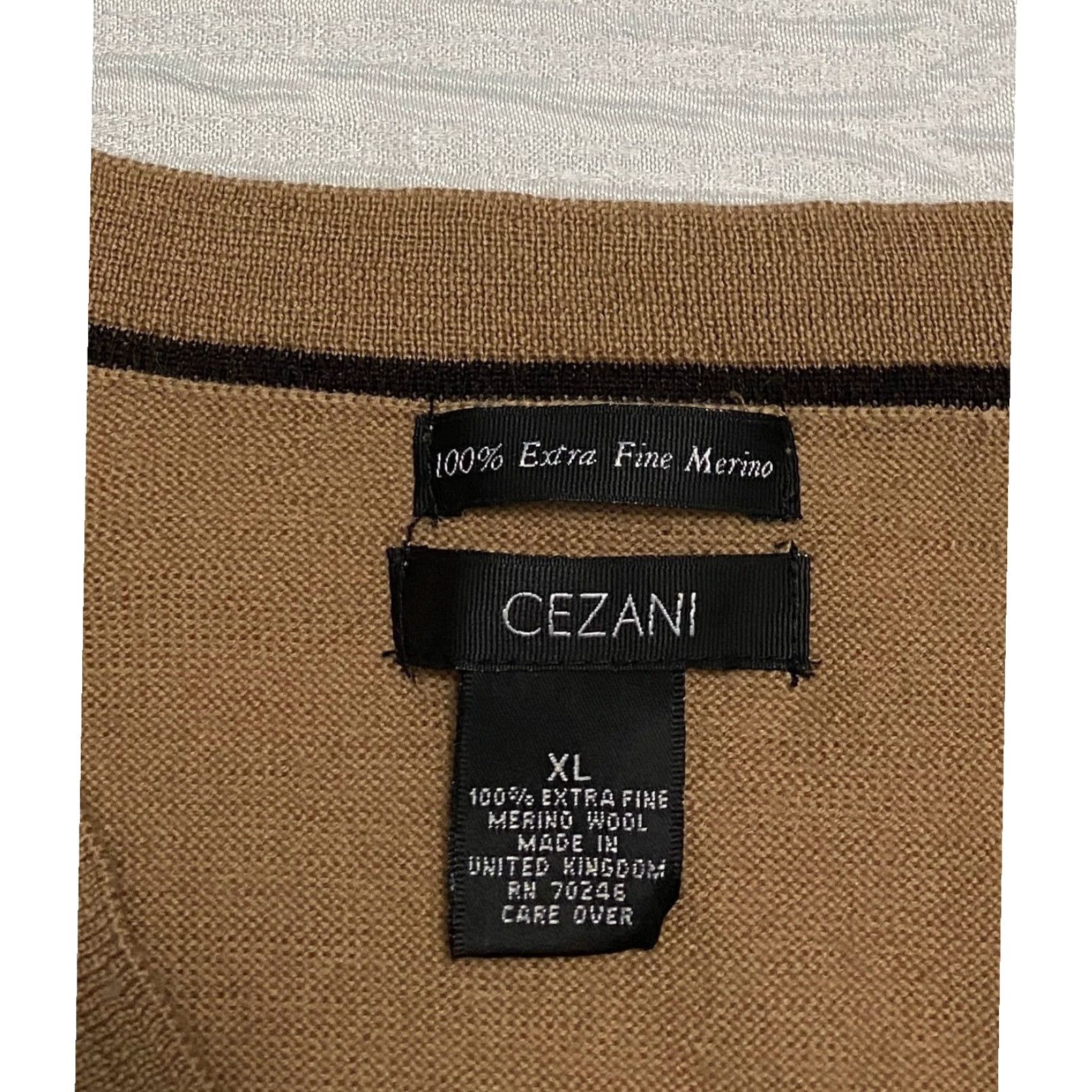 Vintage Cezani Merino Wool Vest Mens XL Sleeveless Knit Top Brown V-Neck Buttonless Pullover Lightweight All Seasons Business Casual Workwear Vest Size 46R - 3 Thumbnail