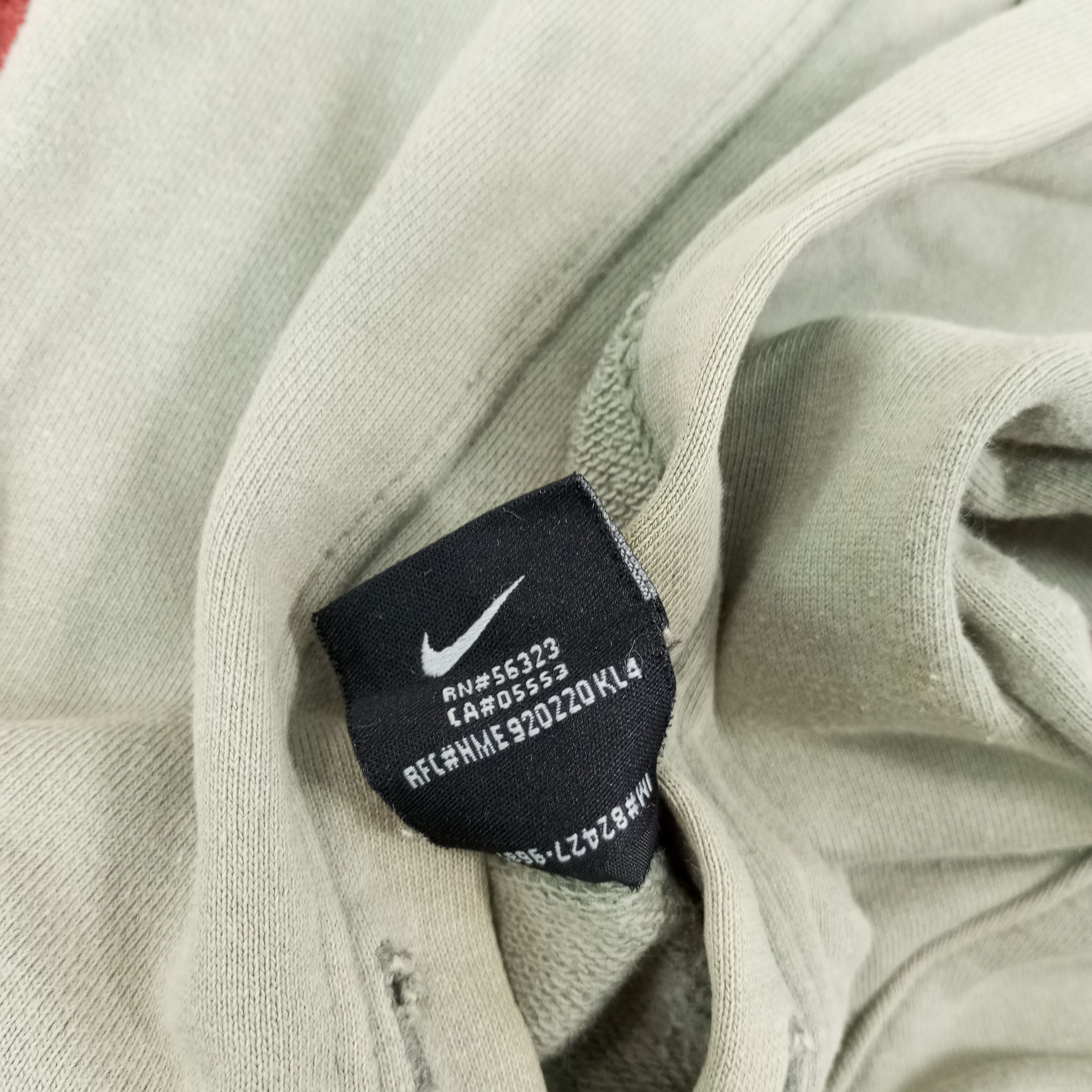Nike Nike Streetwear Style Hoodies c215n18 Size US L / EU 52-54 / 3 - 7 Thumbnail