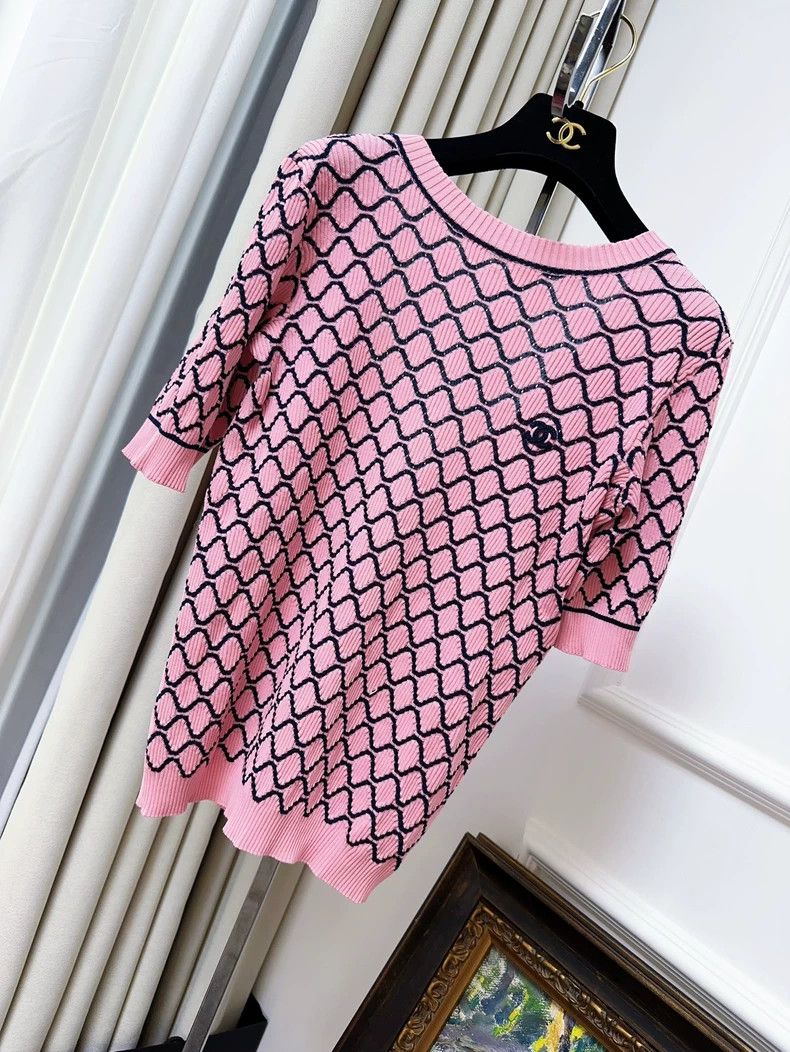 Chanel Chanel 20p Spring and Summer Preview Series Pink and Black Size XS / US 0-2 / IT 36-38 - 1 Thumbnail