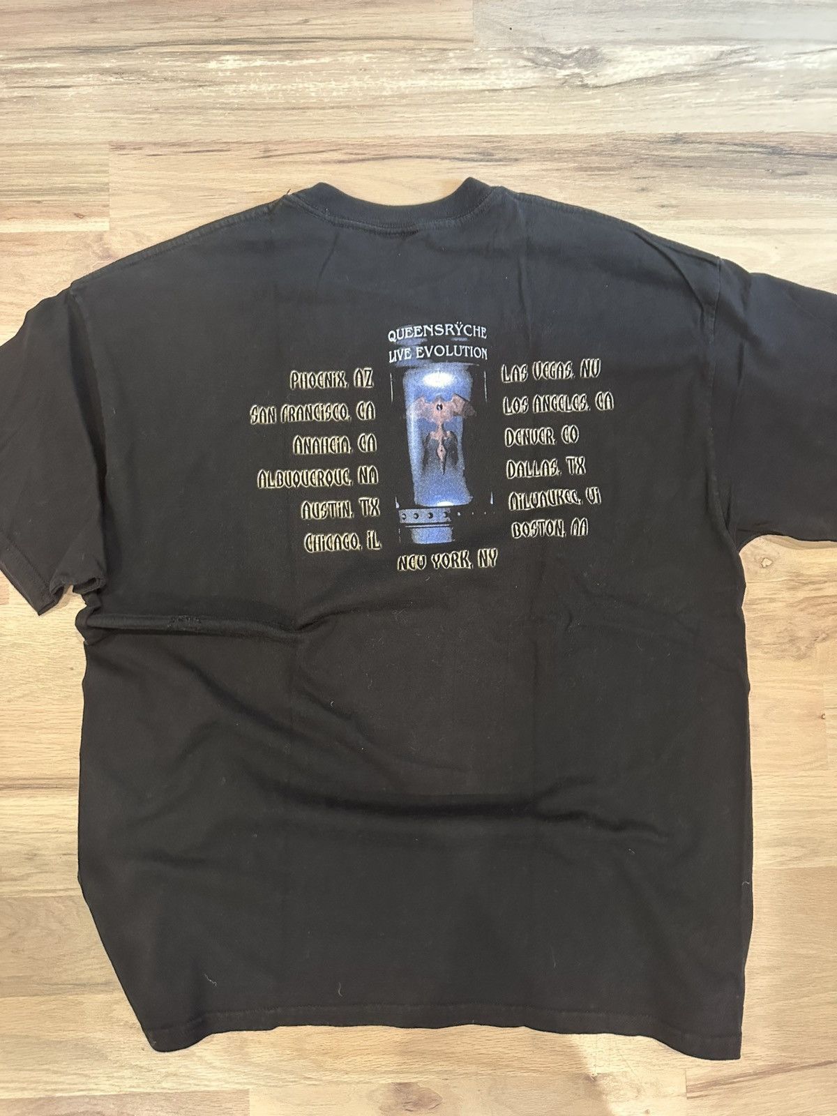 Band Tees Vintage Y2K Queensryche 2001 Live Evolution Concert Tee XL Size US XL / EU 56 / 4 - 5 Thumbnail