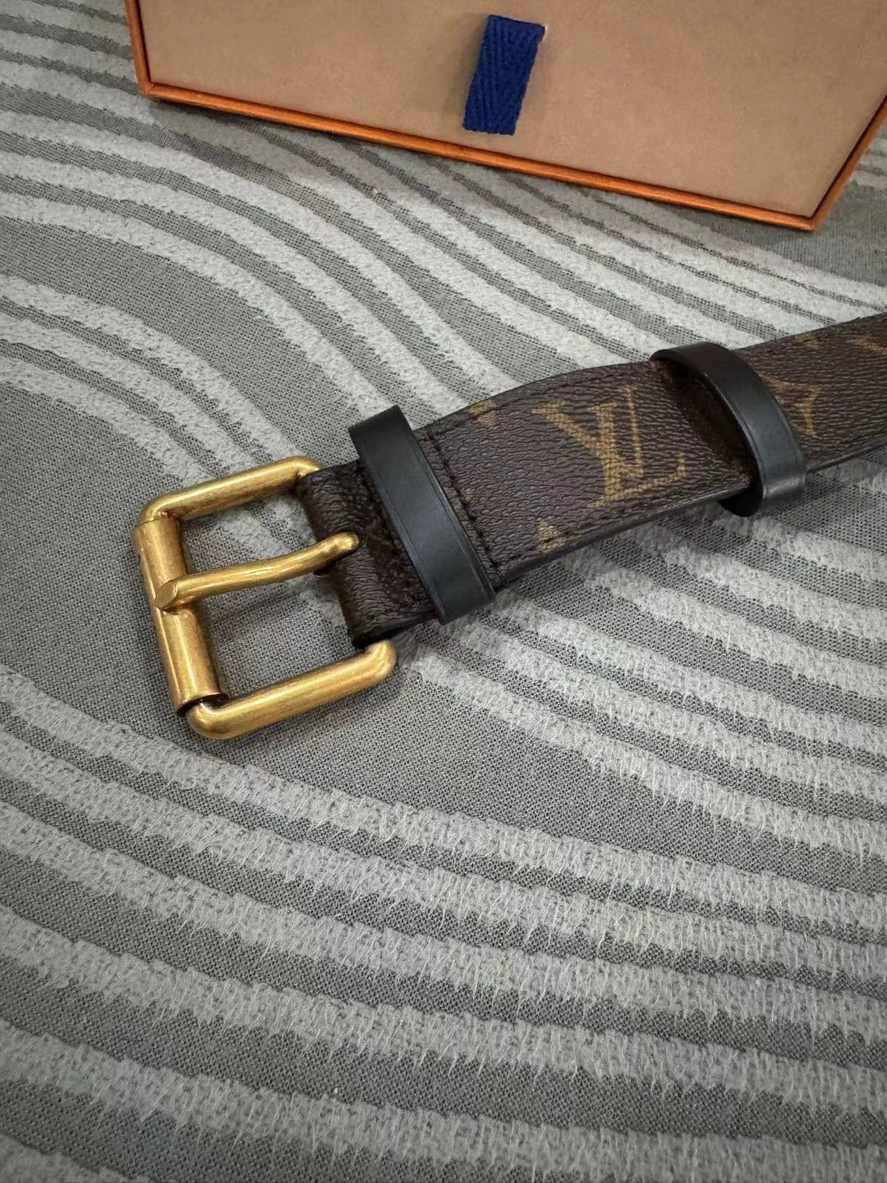 Louis Vuitton LV Monogram Chain Belt 99 New 95 w/receipt & box Size ONE SIZE - 5 Thumbnail