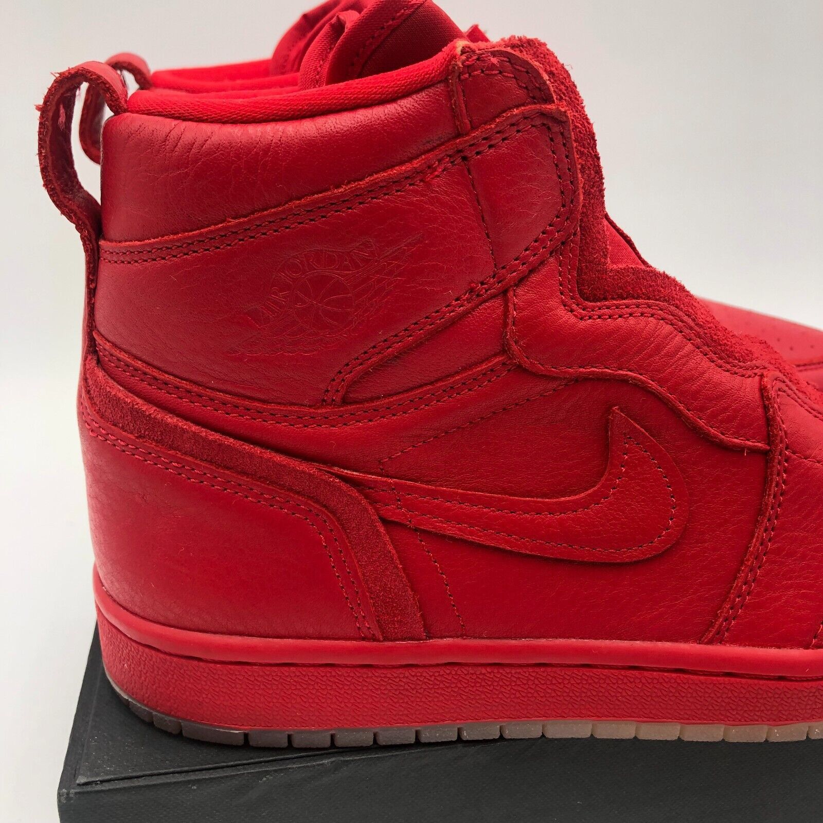 Jordan Brand × Vogue Size 6.5 - Jordan 1 Retro High Zip x Anna Wintour Red Size US 6.5 / IT 36.5 - 10 Thumbnail