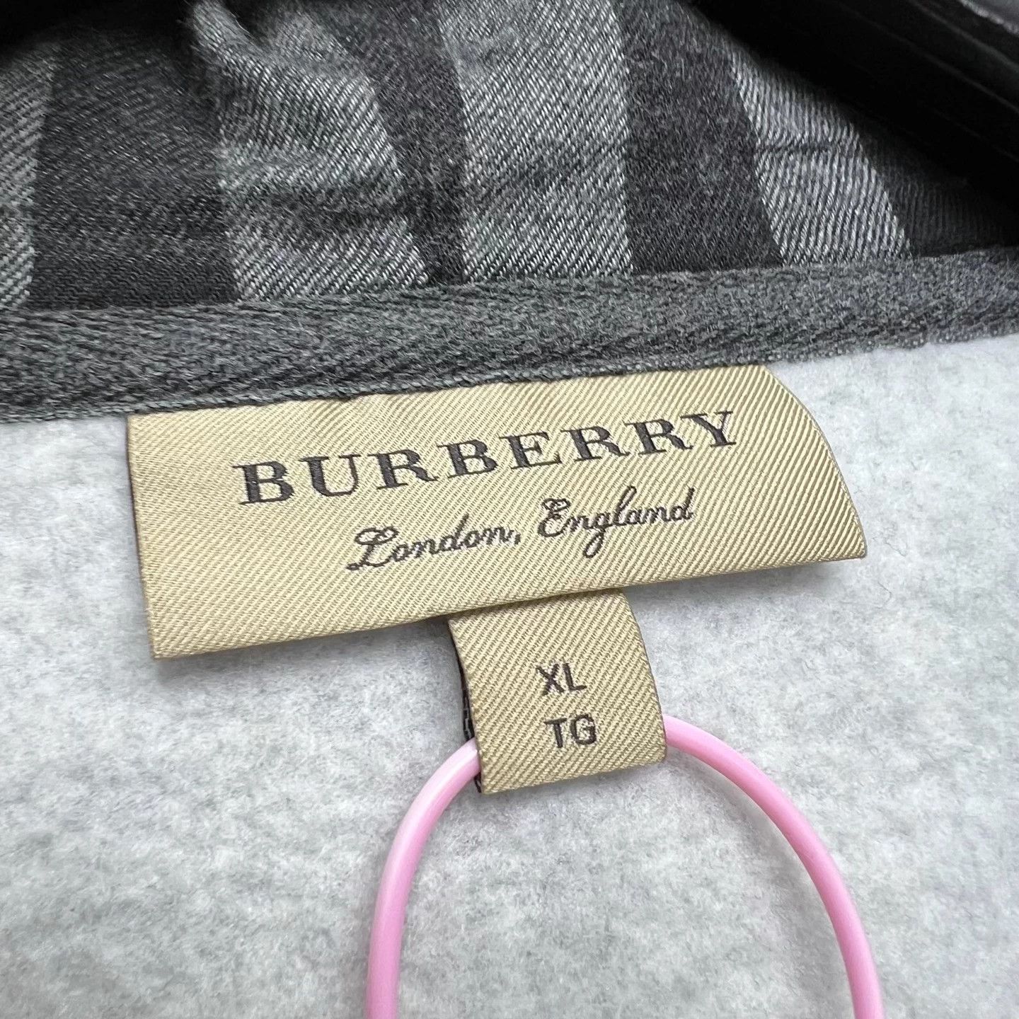 Burberry BURBERRY Horseferry Embroidered Logo Hoodie XL New Size US XL / EU 56 / 4 - 3 Thumbnail
