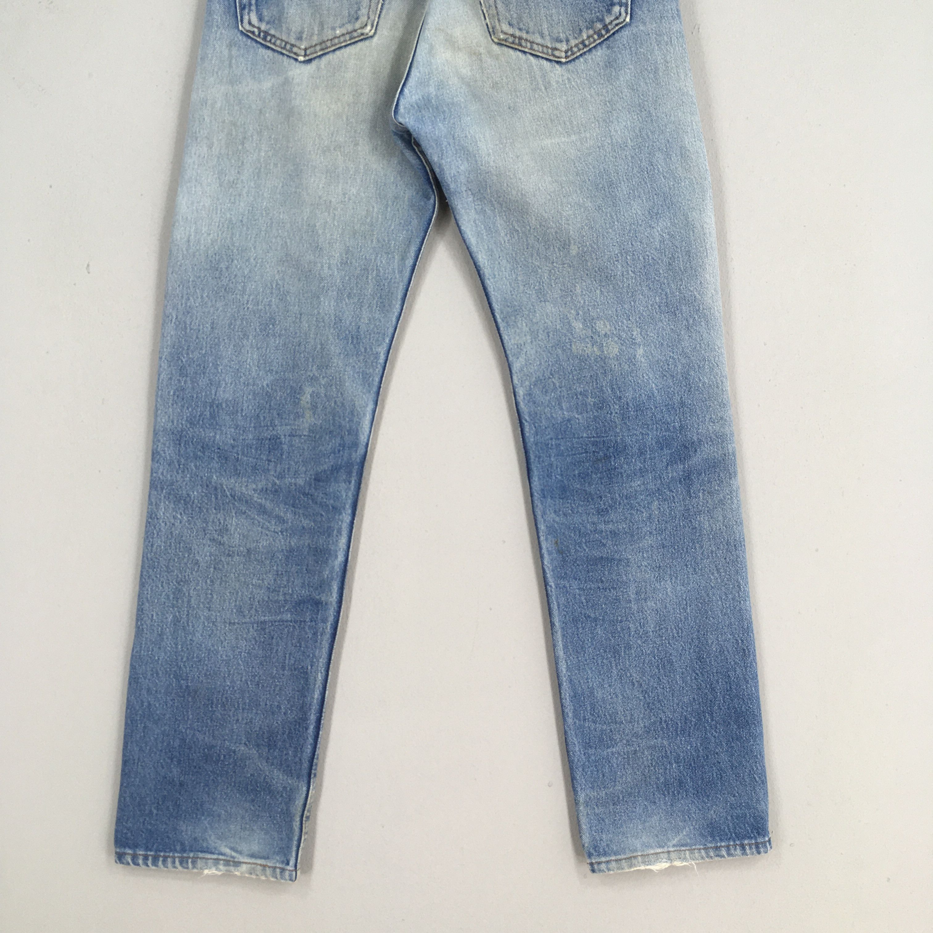 Levi's Size 28x29.5 Vintage 90s Levi's 501 Straight Leg Jeans S193 Size US 28 / EU 44 - 9 Thumbnail