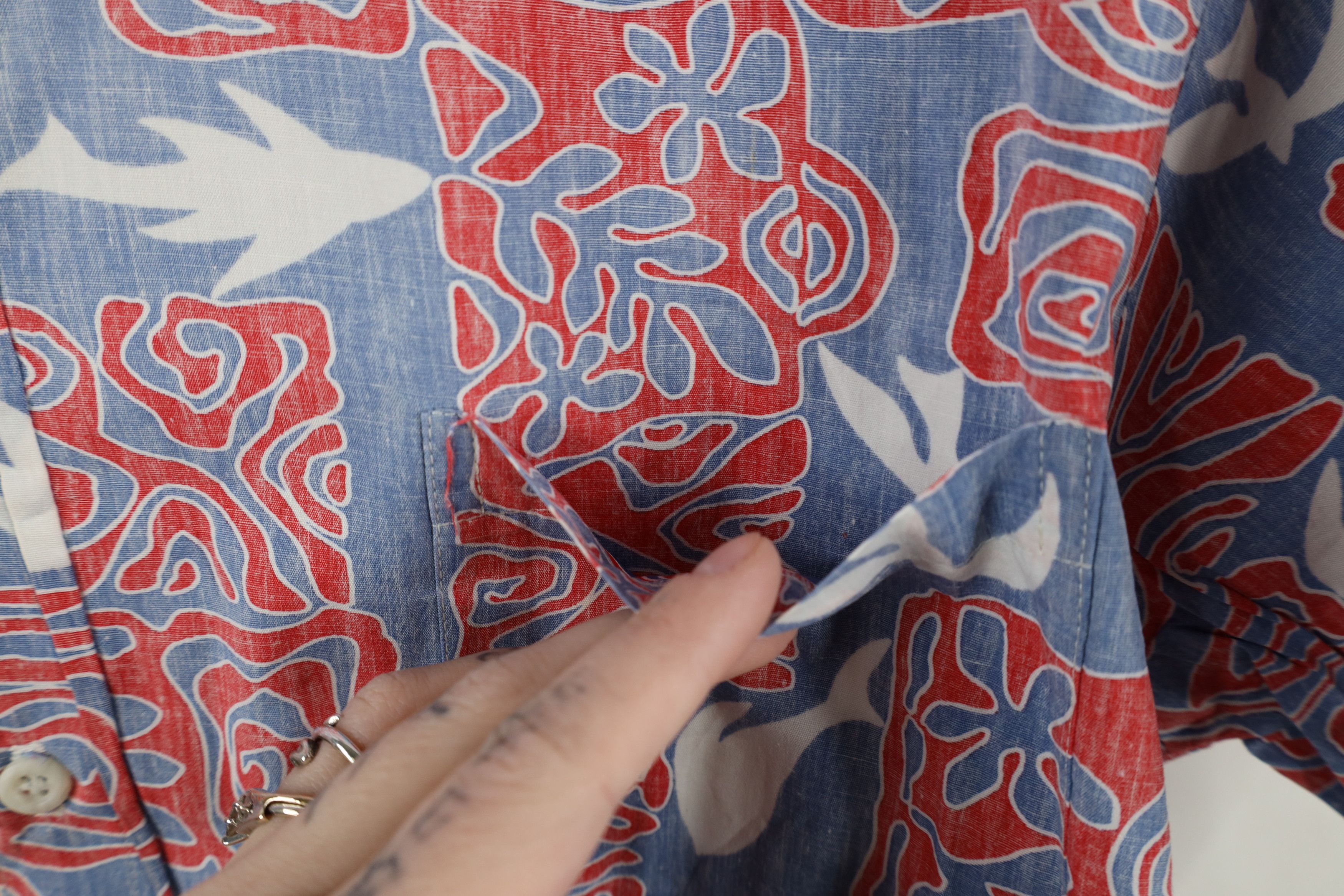 Vintage Vintage 70s Streetwear Shark Bird Button Down Polo USA Size US M / EU 48-50 / 2 - 4 Thumbnail