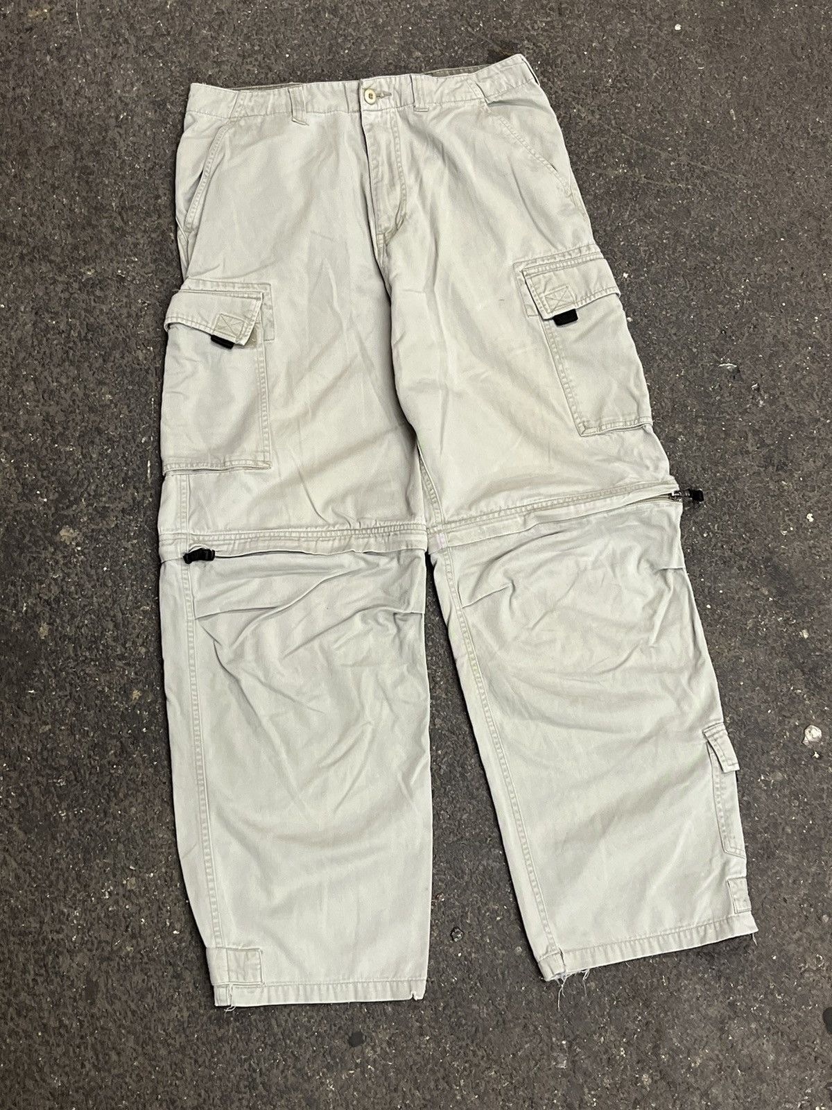Vintage Y2k baggy fit multi pocket tactical cargo pants wide leg Size US 32 / EU 48 - 2 Thumbnail