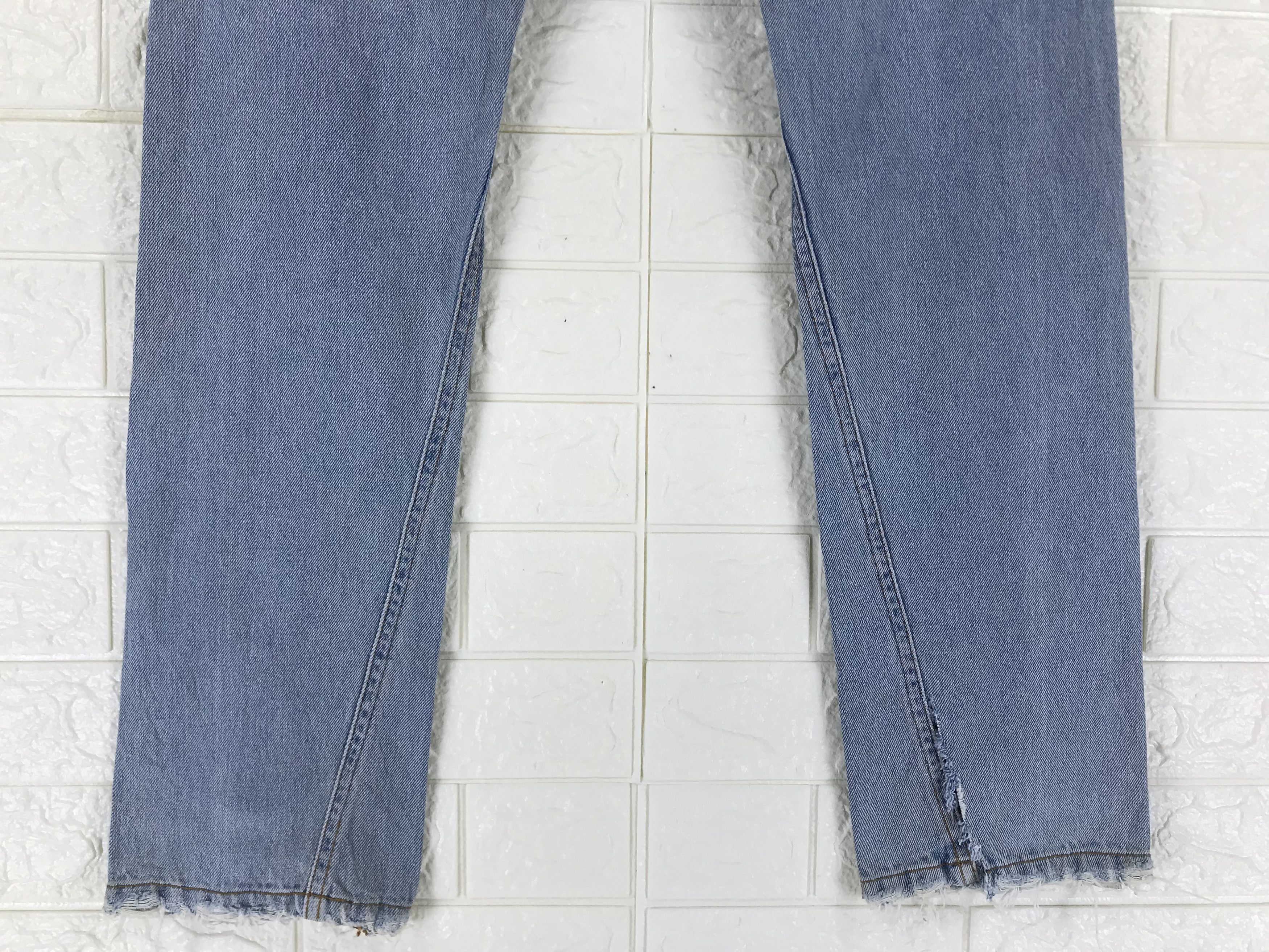 Zadig & Voltaire Zadig & Voltaire Buttons Fly Distressed Jeans Size US 31 - 7 Thumbnail
