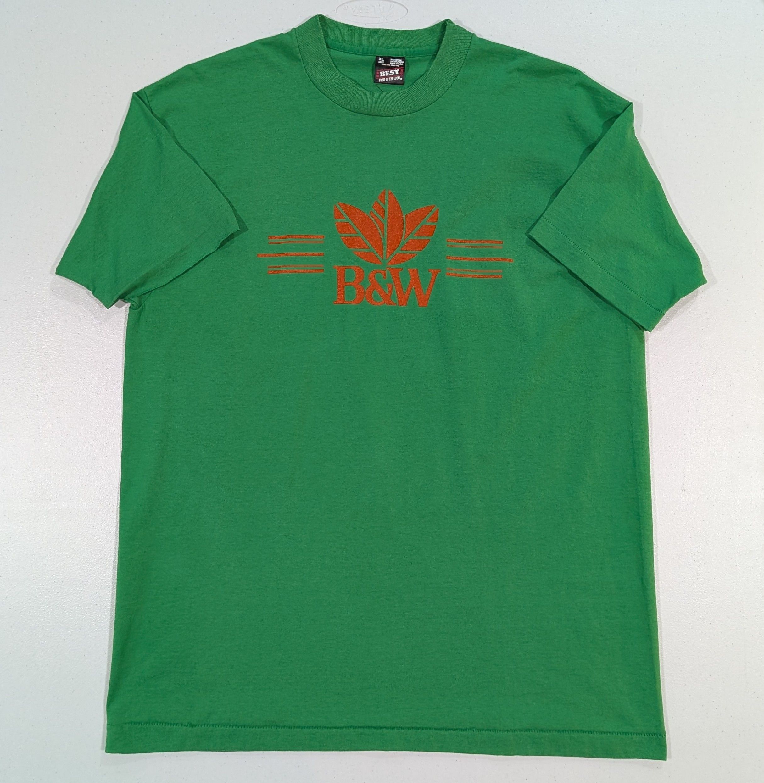 Fruit Of The Loom Vintage "B&W" Single Stitch Graphic Tee Size US XL / EU 56 / 4 - 1 Thumbnail