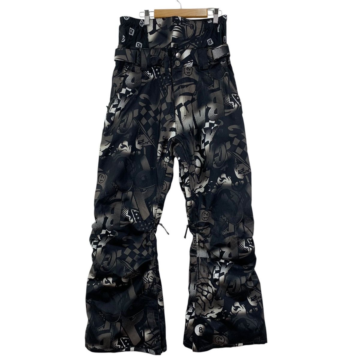 Japanese Brand NEWRALL Japanese Brand Overprint Baggy Ski Pants Size US 34 / EU 50 - 1 Thumbnail