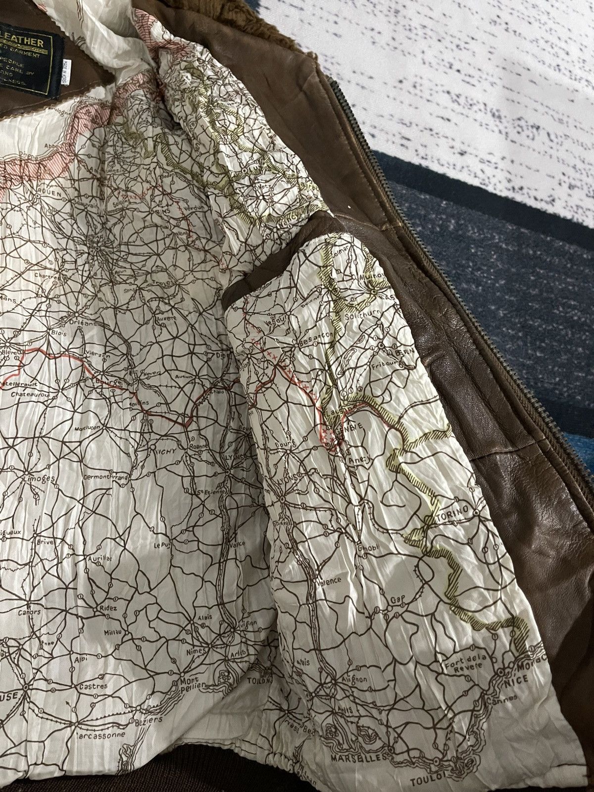 Vintage Vintage Sheep Leather Bomber Jacket Size US L / EU 52-54 / 3 - 14 Thumbnail