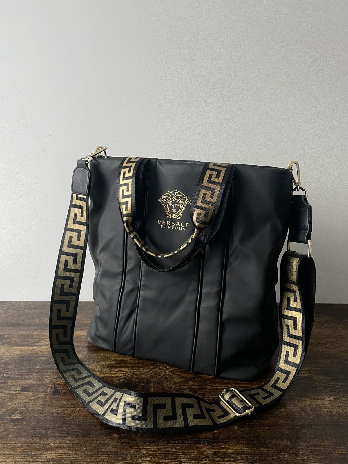 Versace Versace Parfums Hand Bags Luxury Black/Gold Size ONE SIZE - 1 Thumbnail