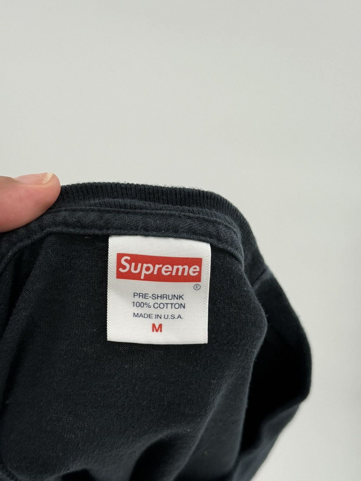 Supreme Supreme T Shirt Short Sleeve Black Beach Chair Ny Mens M Size US M / EU 48-50 / 2 - 6 Thumbnail