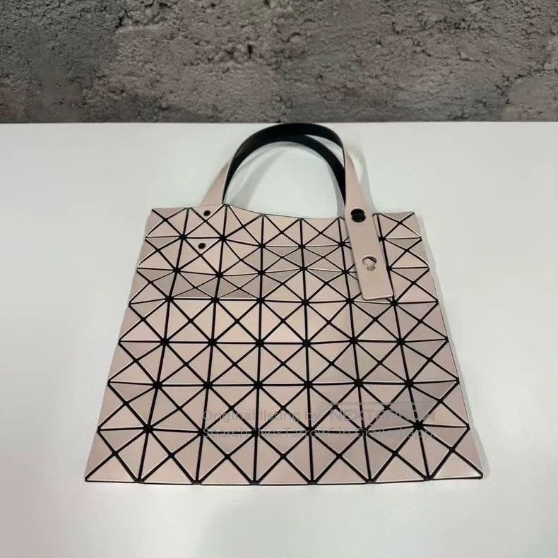 Issey Miyake Issey Miyake Pink Handbag Size ONE SIZE - 1 Thumbnail