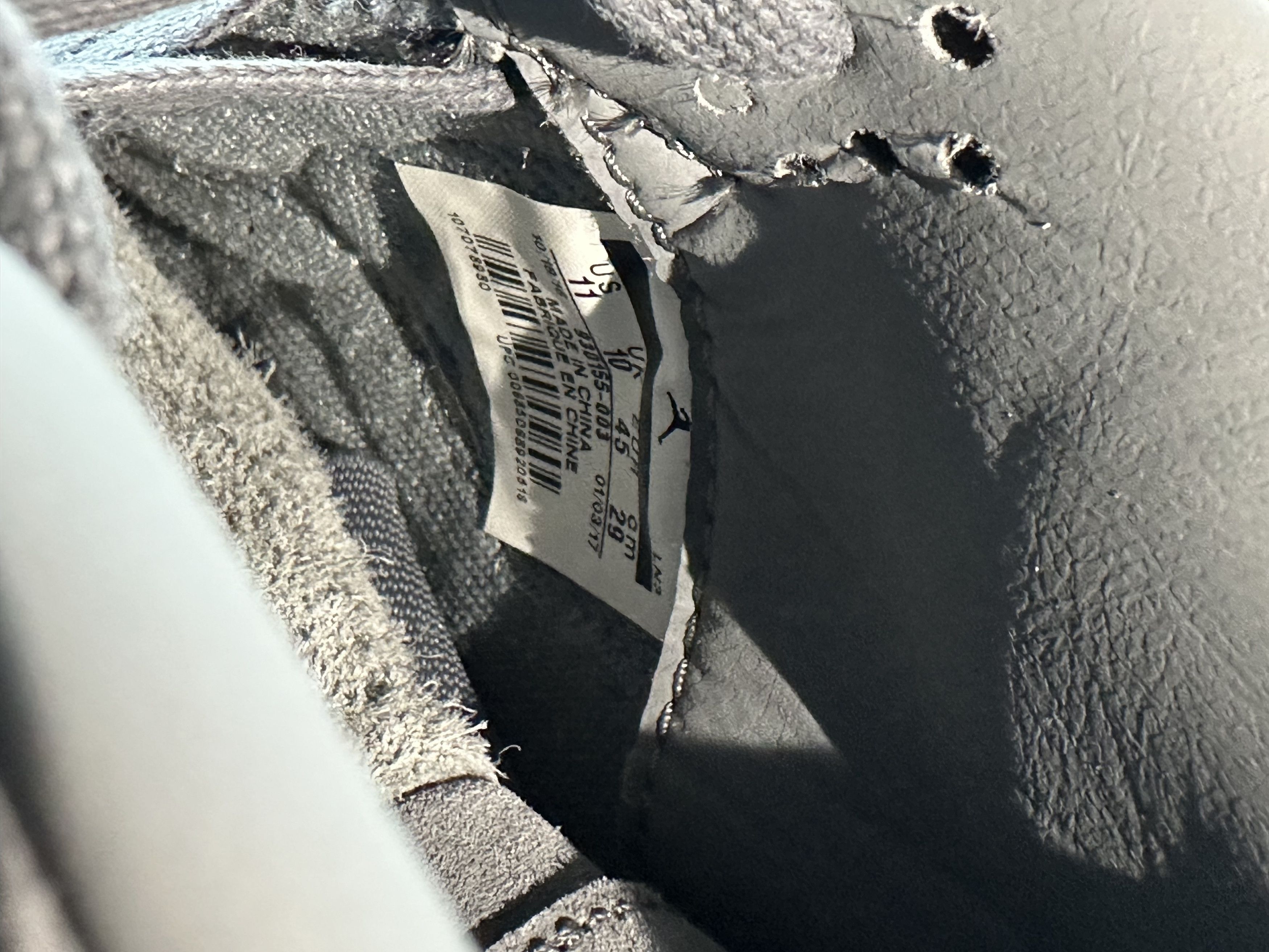 Jordan Brand JORDAN 4 RETRO KAWS Size US 11 / EU 44 - 15 Thumbnail