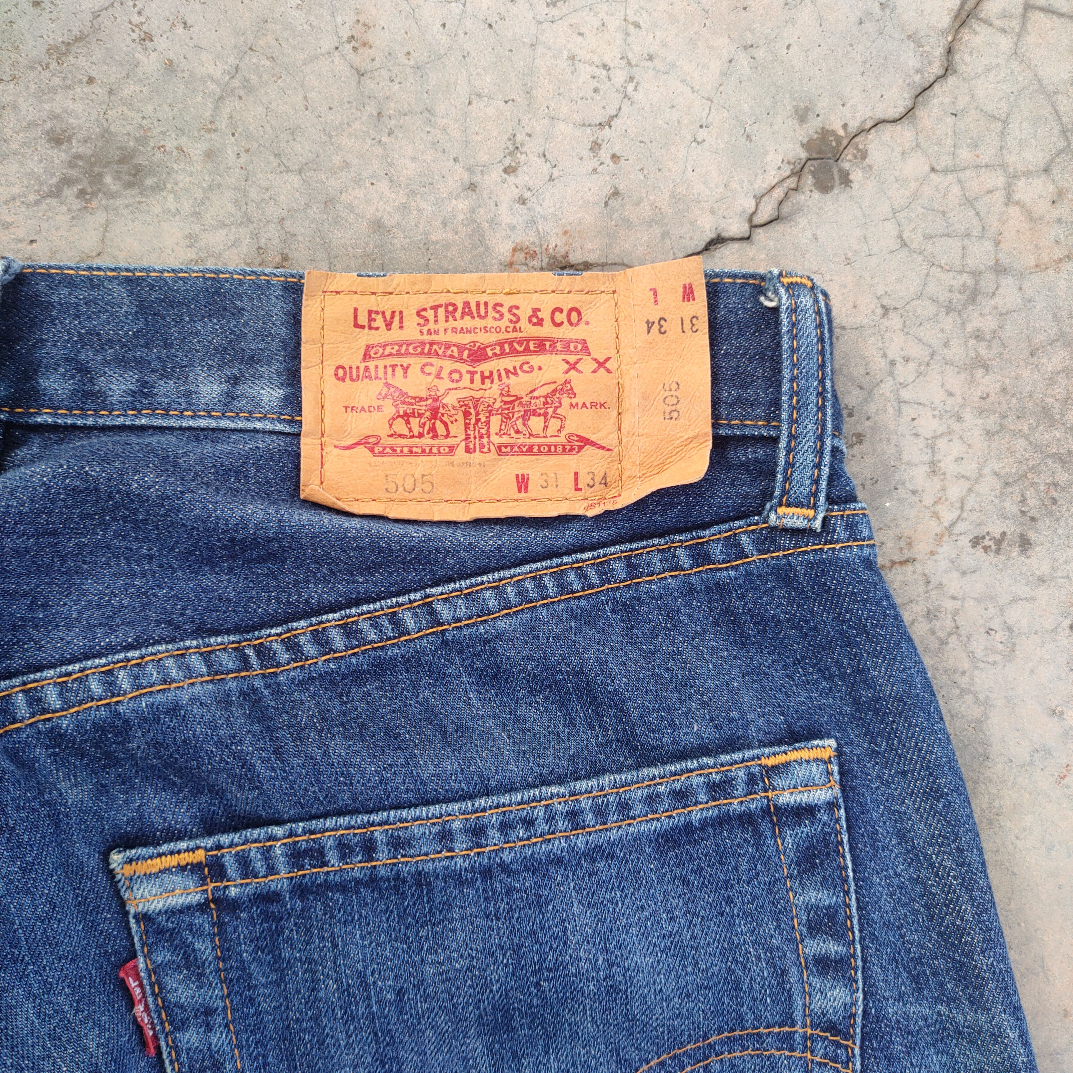 Levi's Vintage Clothing VINTAGE Y2k LEVI'S 505 FADED DISTRESSED JEANS PANTS Size US 31 - 10 Thumbnail